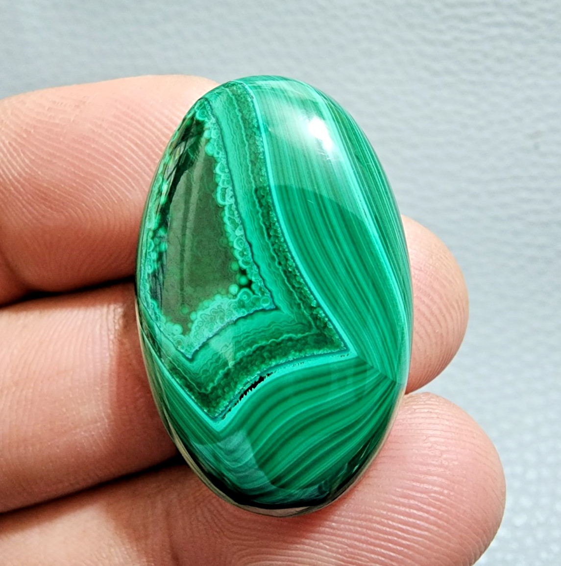 Adorable A+ 46 Crt Designer Green Malachite Oval Shape Gemstone Cabochon Jewelry