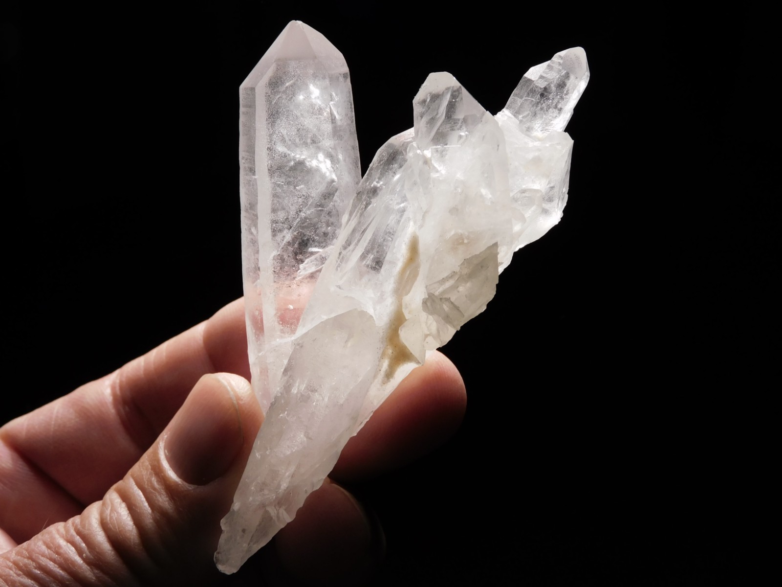 Four Points! Translucent! QUARTZ Crystal Cluster 100% Natural Brazil 70.1gr