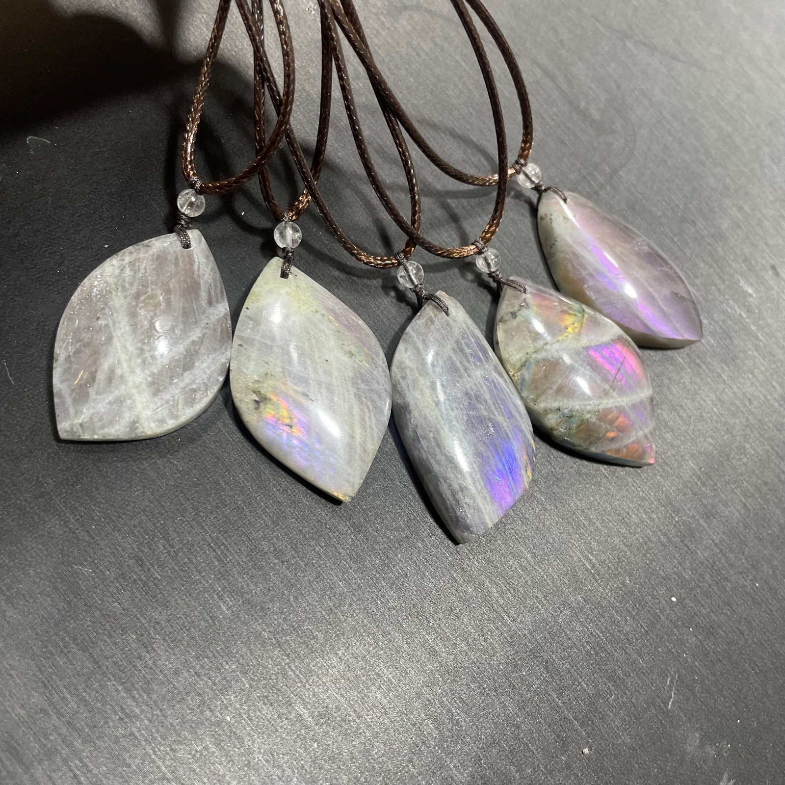5pcs Raw NATURAL Rainbow Purple Labradorite Pendant stone Quartz Crystal