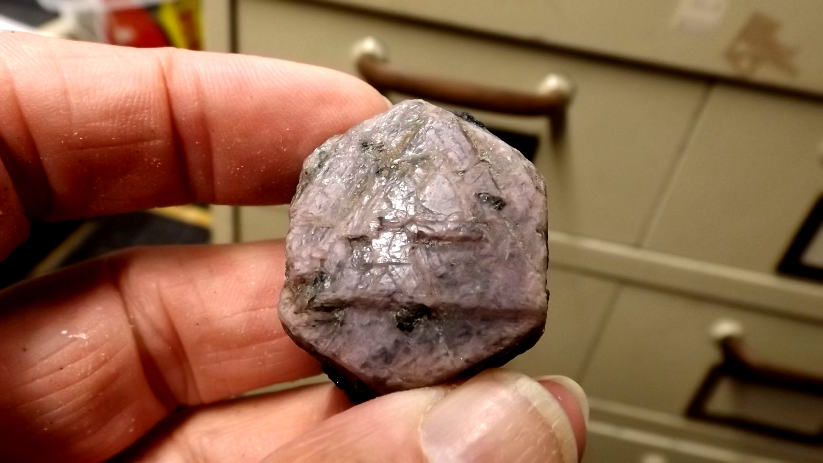 BIG RED RUBY LOT = 24 Natural Hexagonal Large Rough Corundum Crystals