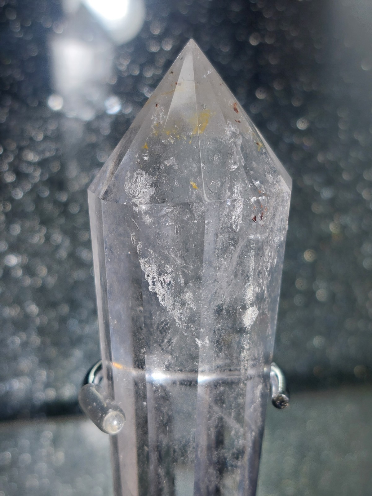 Clear Quartz 12-Sided Vogel Wand 164.9g 14.9cm w/ Rainbow Master Healer