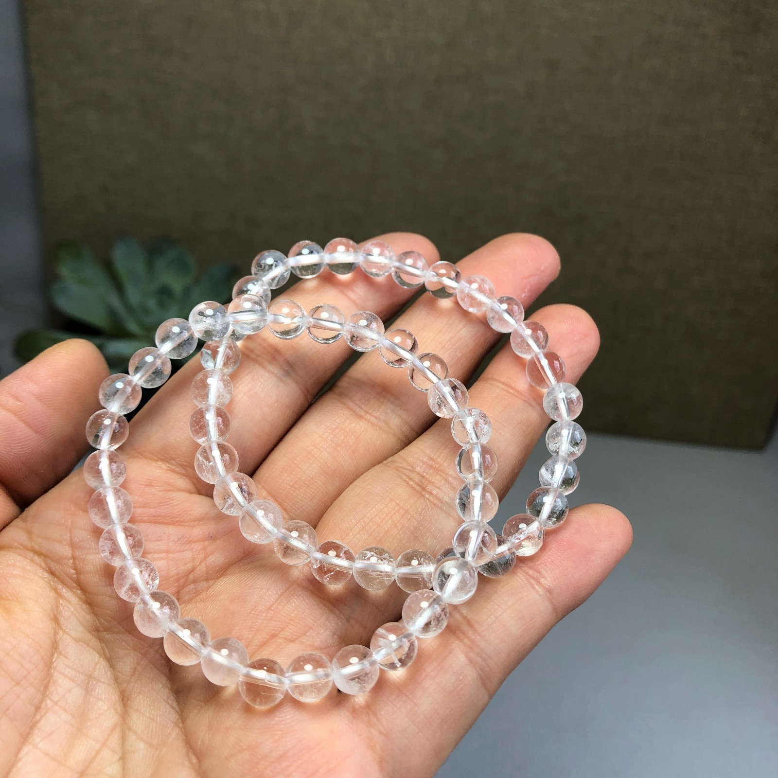 2Pcs Wholesal Natural white crystal bracelets Crystal ball sphere ball 6mm