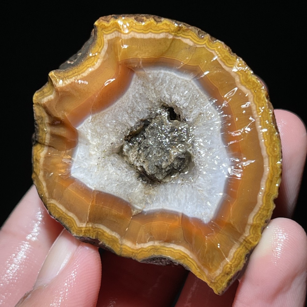 Half Rough Agate ore crystal Achat Nodule Chinese bloody battle Agate 70g D613