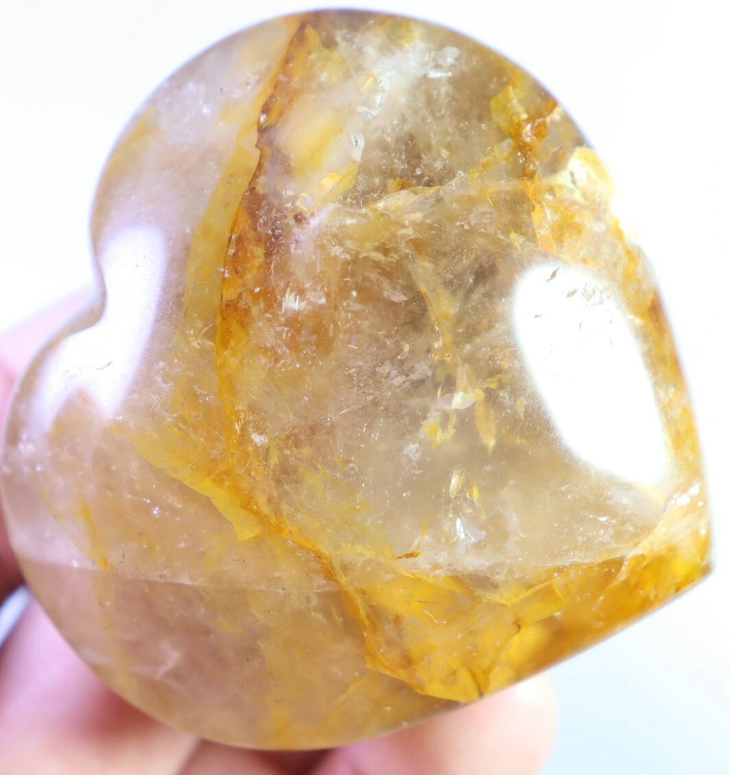 133g Natural Yellow Hematoid QUARTZ Crystal Heart Shaped Reiki Stone Healing