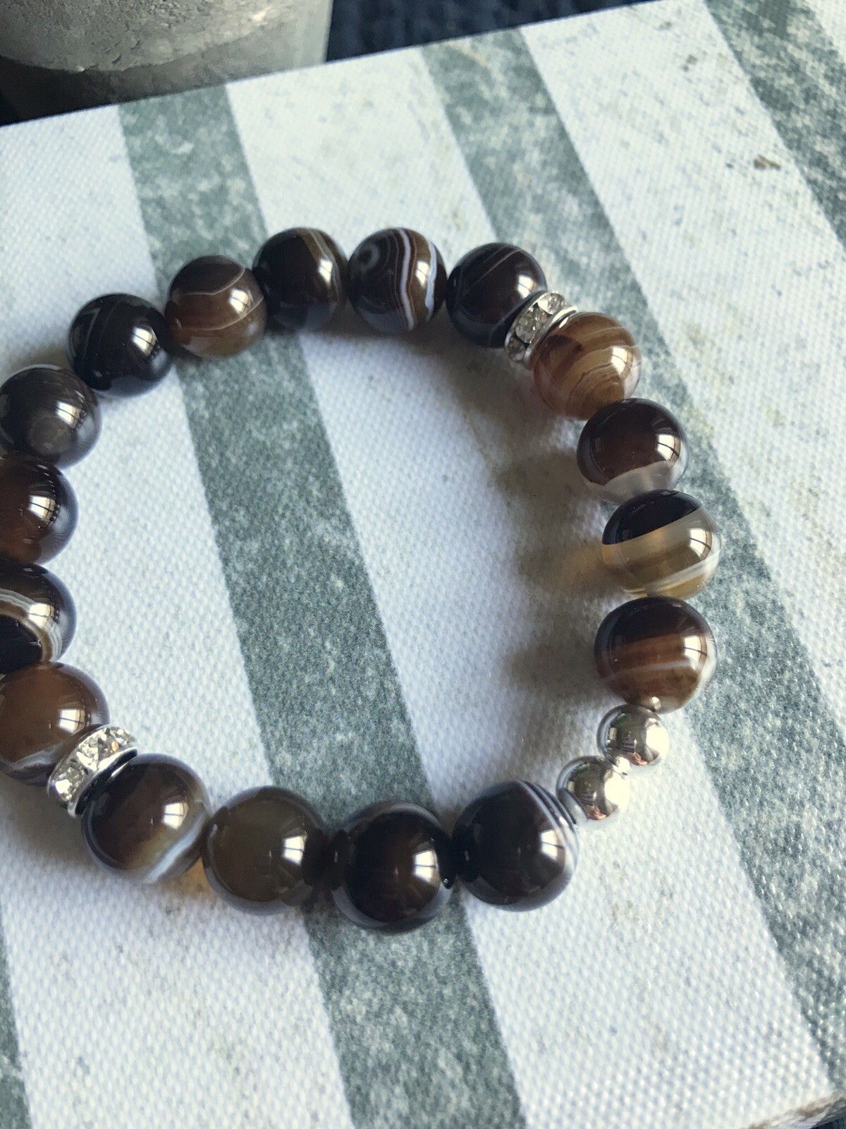 New Natural Brown Agate Stone Crystal Beaded Meditation Bracelet – 8″