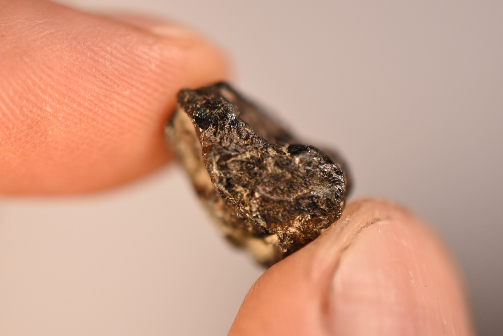 *AUSTRALIAN* CASSITERITE Crystal 1.6cm 6.5g Natural Tin Specimen, Elsmore NSW