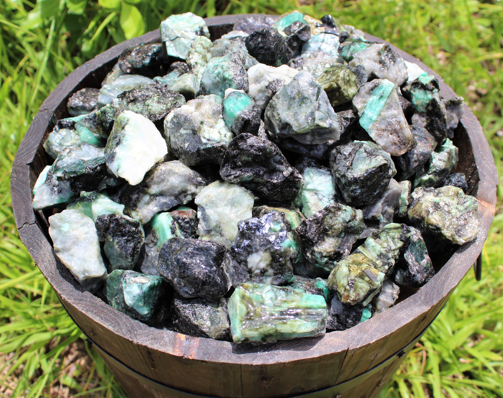 Rough Natural Emerald Box Lot – ‘A’ Grade Raw Emerald Crystals, 10 – 18 Pieces