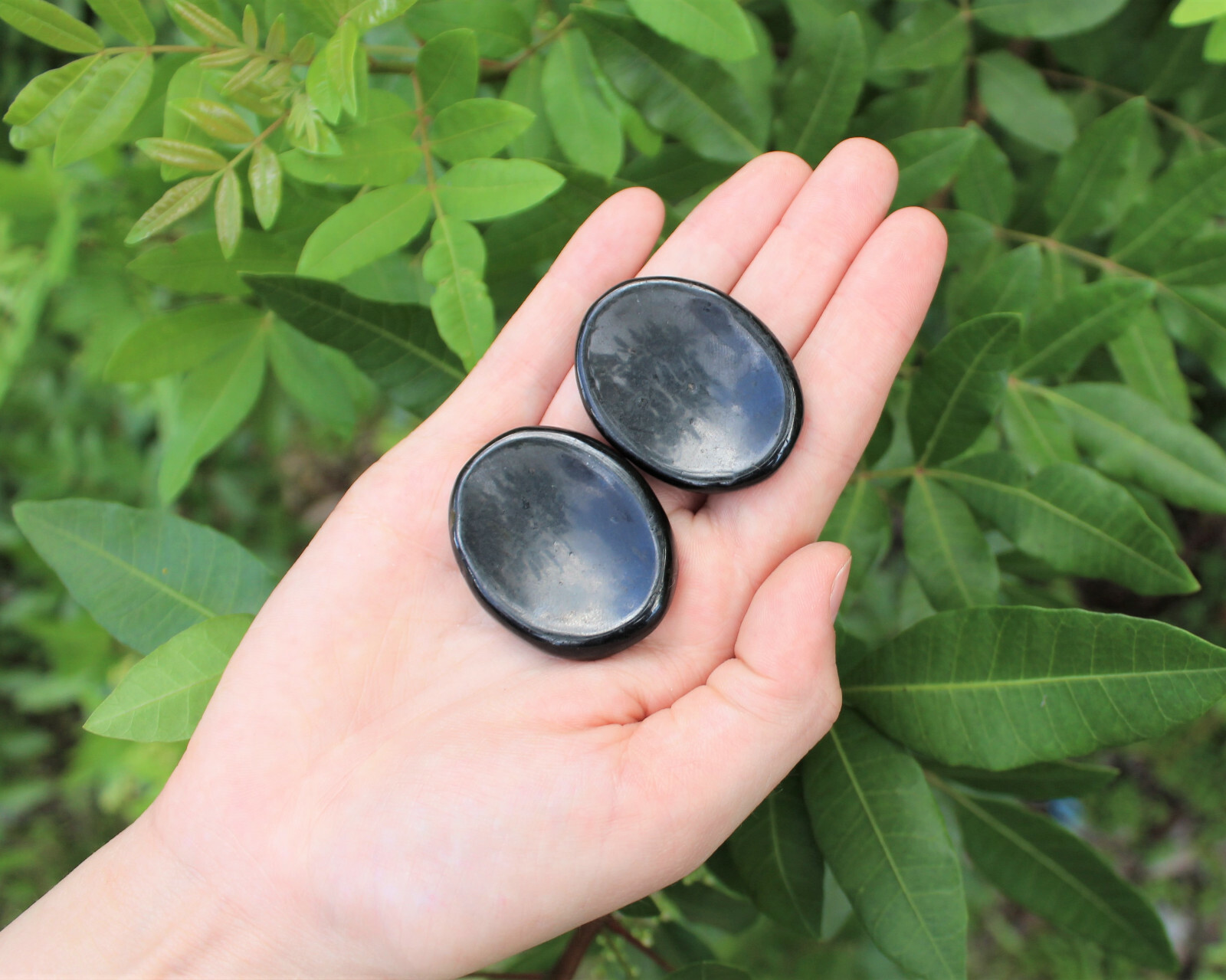 Black Tourmaline Worry Stone (Tourmaline Pocket Palm Stone, Polished Crystal)