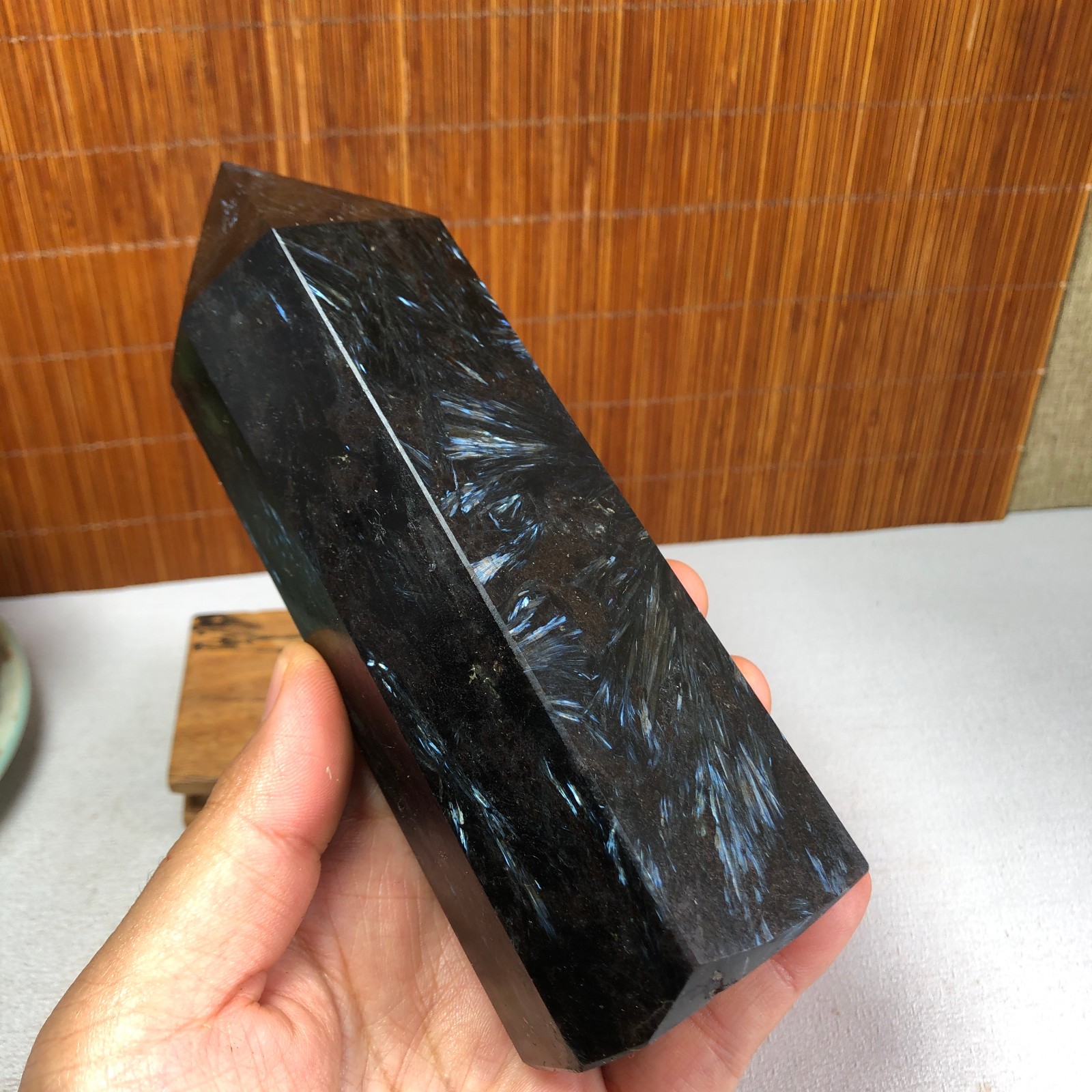 151mm Natural Fireworks Stone wand Obelisk Crystal specimens 726g A1132
