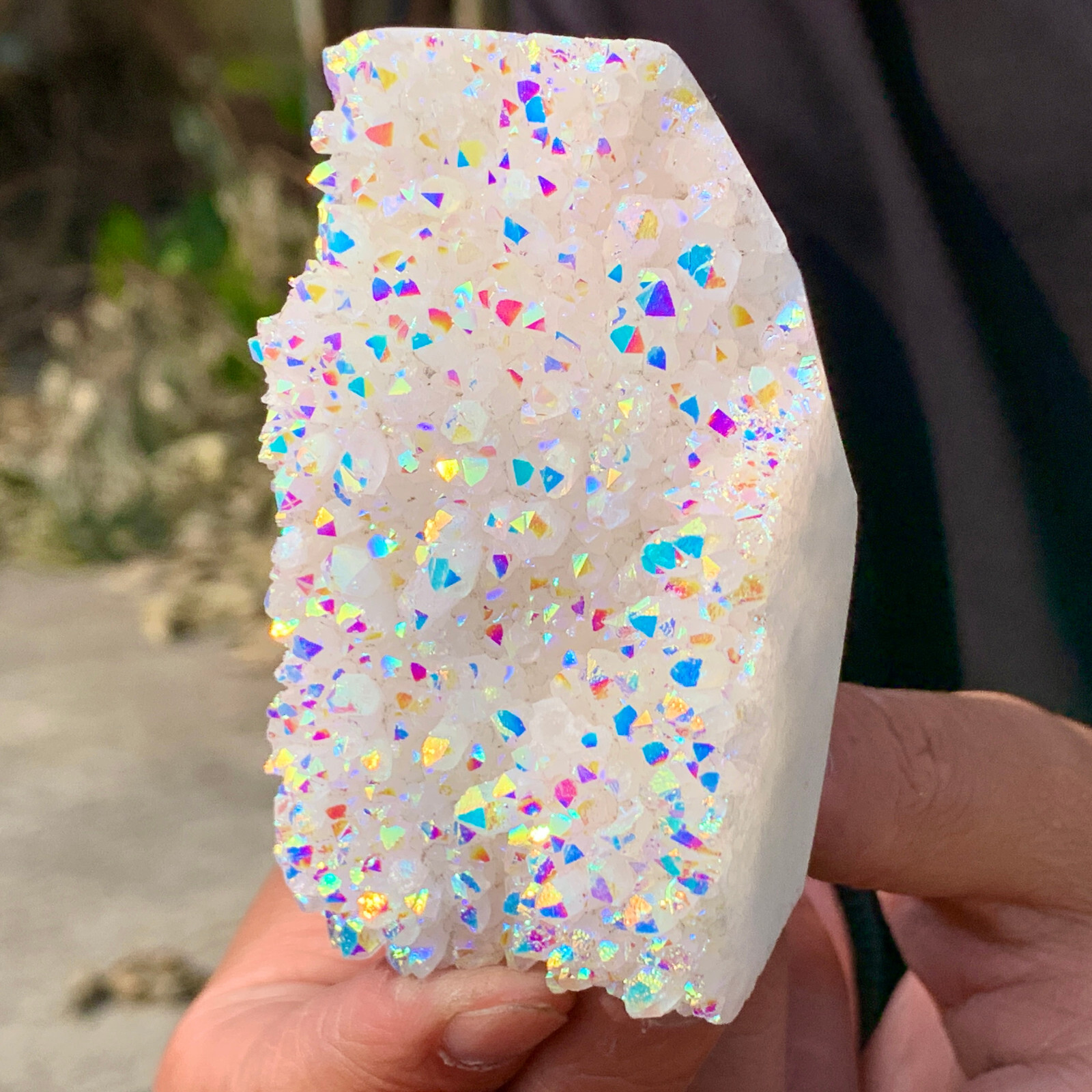 189G Titanium coated colorful feather layer Kyanite bladder specimen