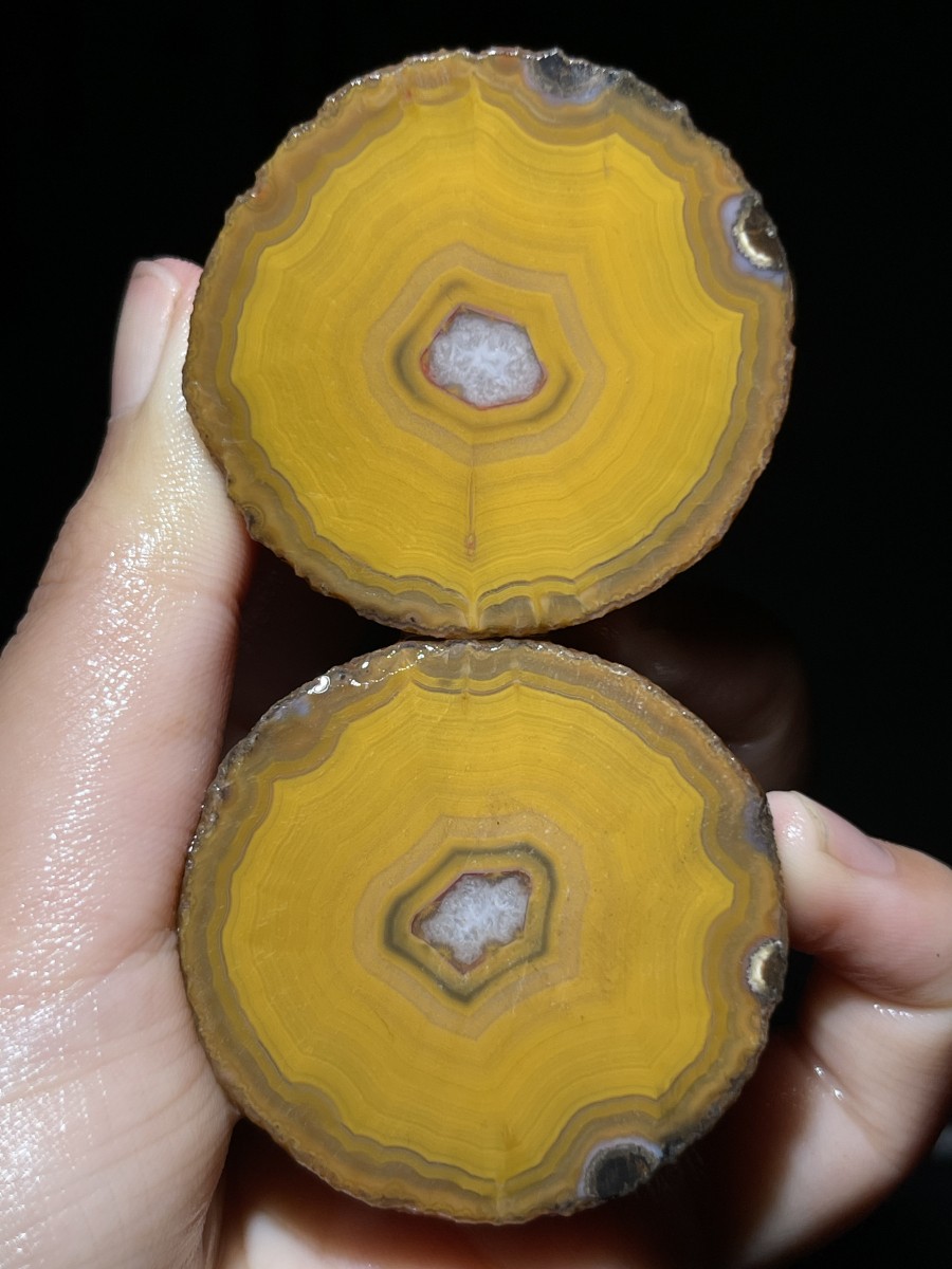 China Agate Achat Nodule Fighting Blood Agate XUANHUA 118g A17