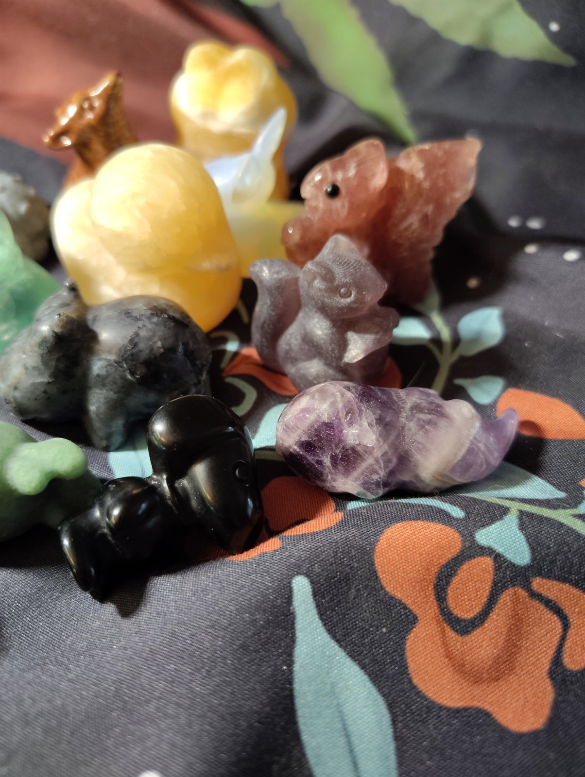 Natural Crystal Mineral Specimen Hand-Carved Animal Collection