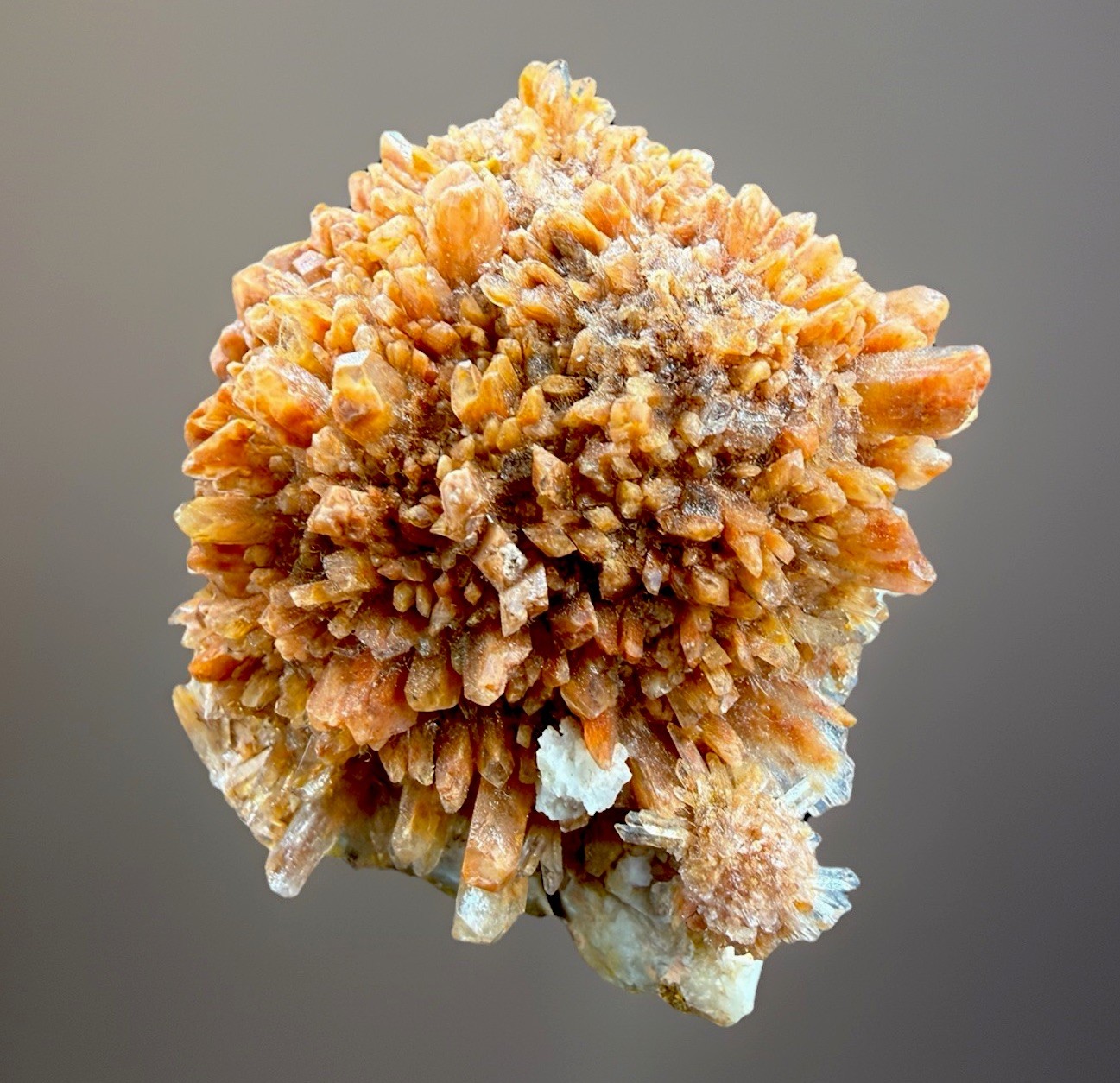 Orange Creedite Crystals : Navidad Mine . Durango , Mexico 🇲🇽