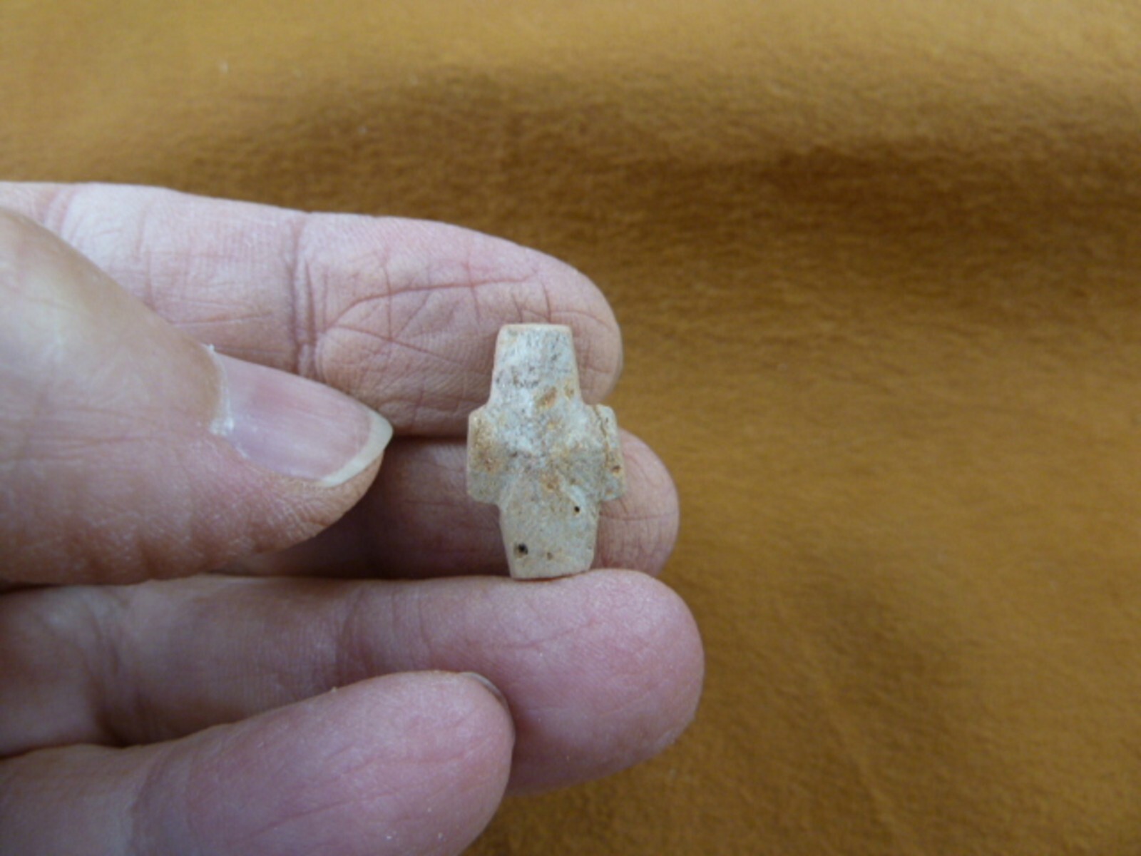 CR594-7) 3/4″ Fairy Stone CHRISTIAN CROSS Staurolite Lucky Crystal lucky charm