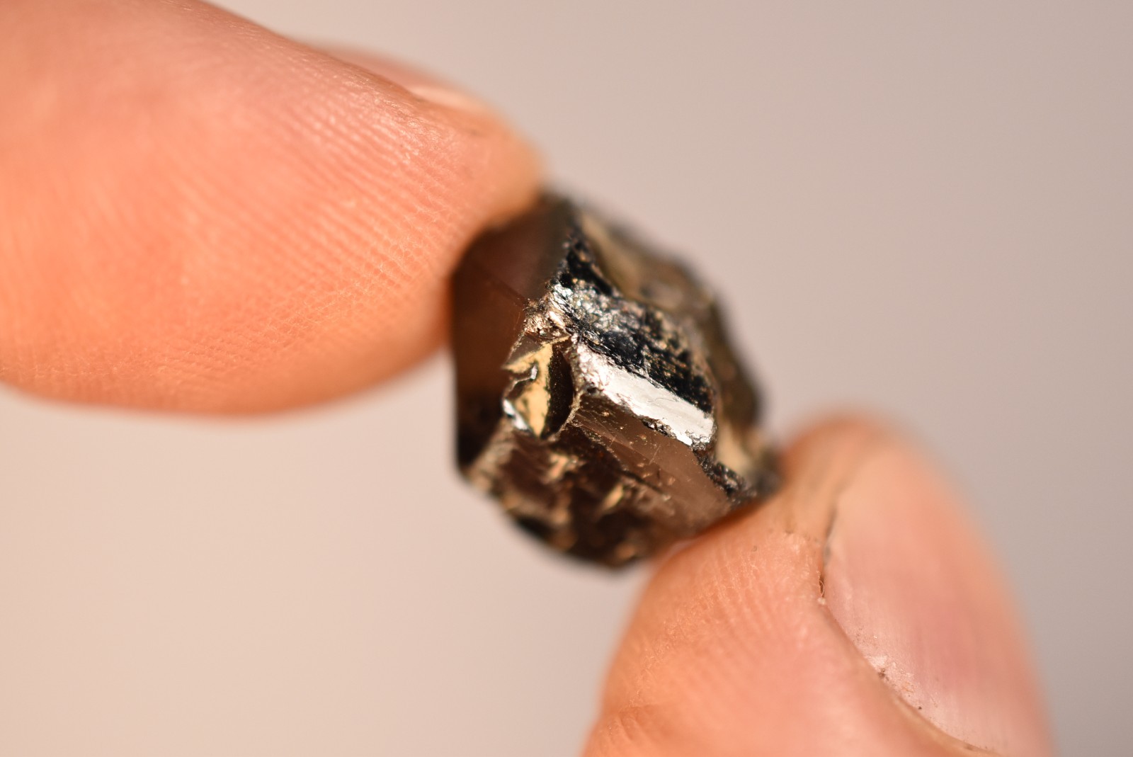 *AUSTRALIAN* CASSITERITE Crystal 1.6cm 6.5g Natural Tin Specimen, Elsmore NSW