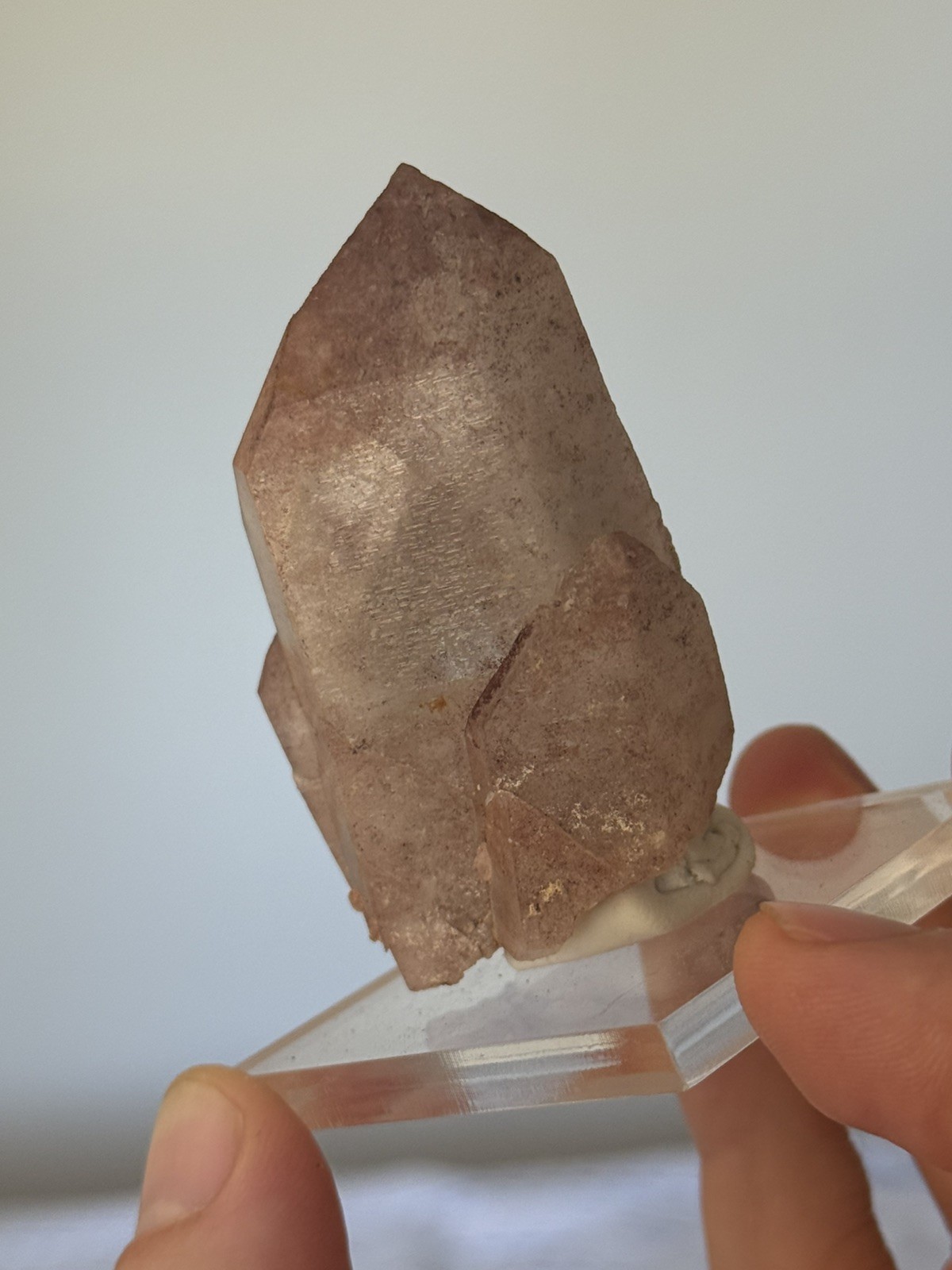Quartz Phantom Crystal w/ Hematite Red Feather, CO 6.5cm – 89.9g – ID38
