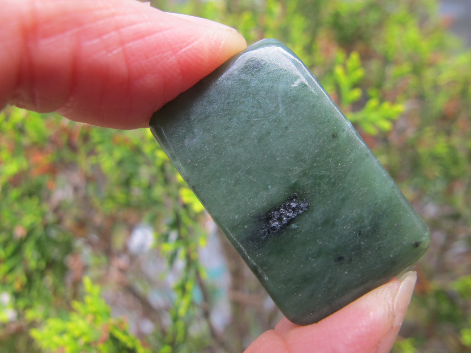 Nephrite Jade Authentic Crystal Polished Palm flat stone A luck heart chakra 8g