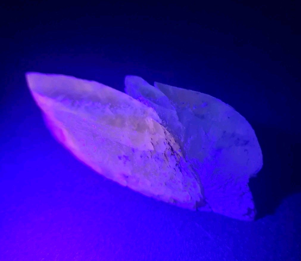 Nepal Golden Selenite Specimen, Fluorescent, 76g