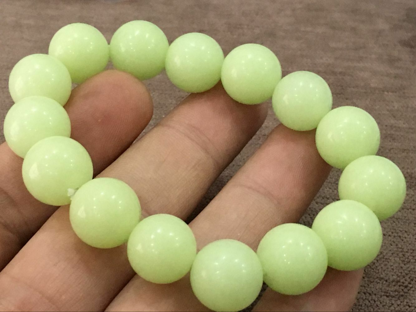 12mm Green Phosphate Glow in The Dark Modern Ye Ming Zhu Bracelet