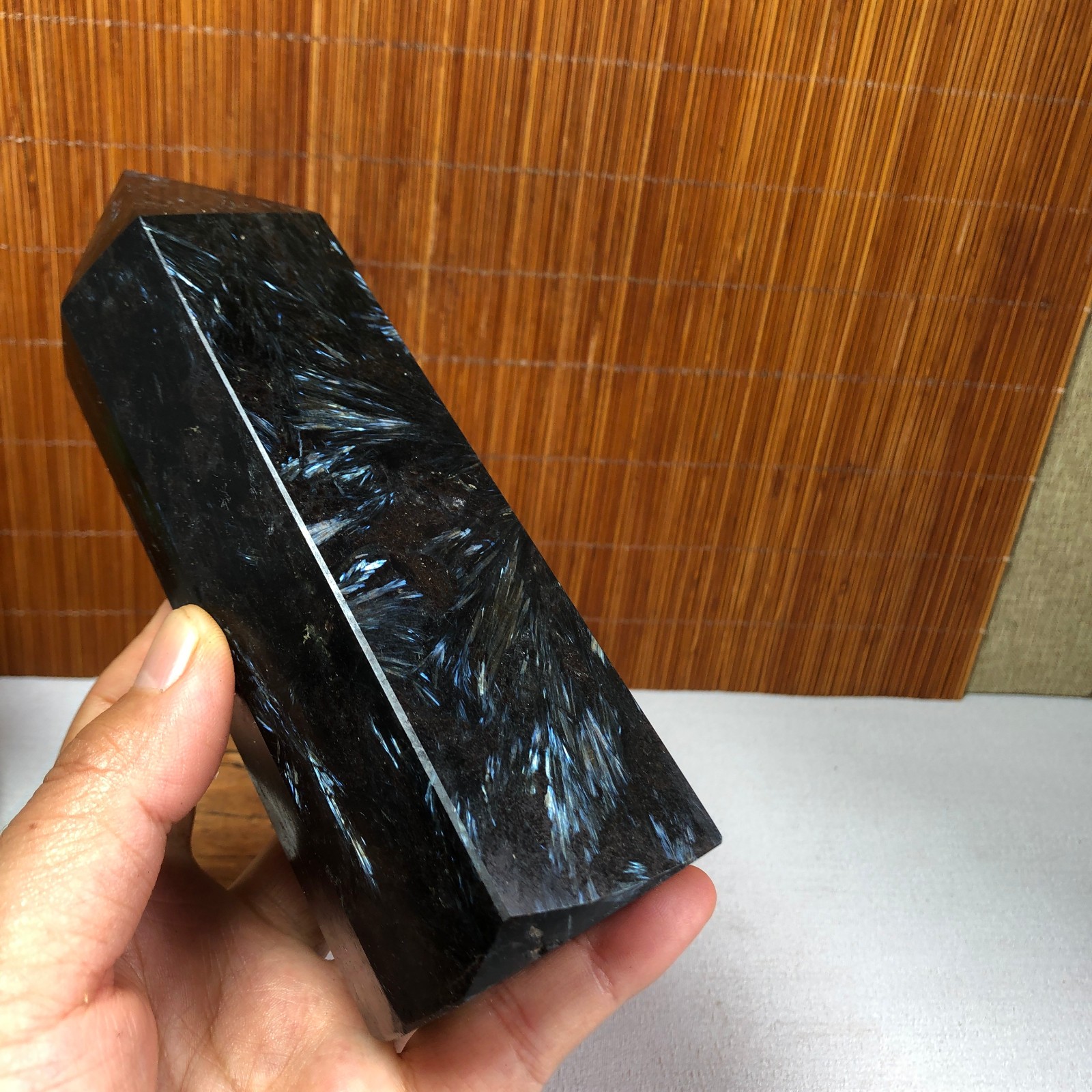 151mm Natural Fireworks Stone wand Obelisk Crystal specimens 726g A1132