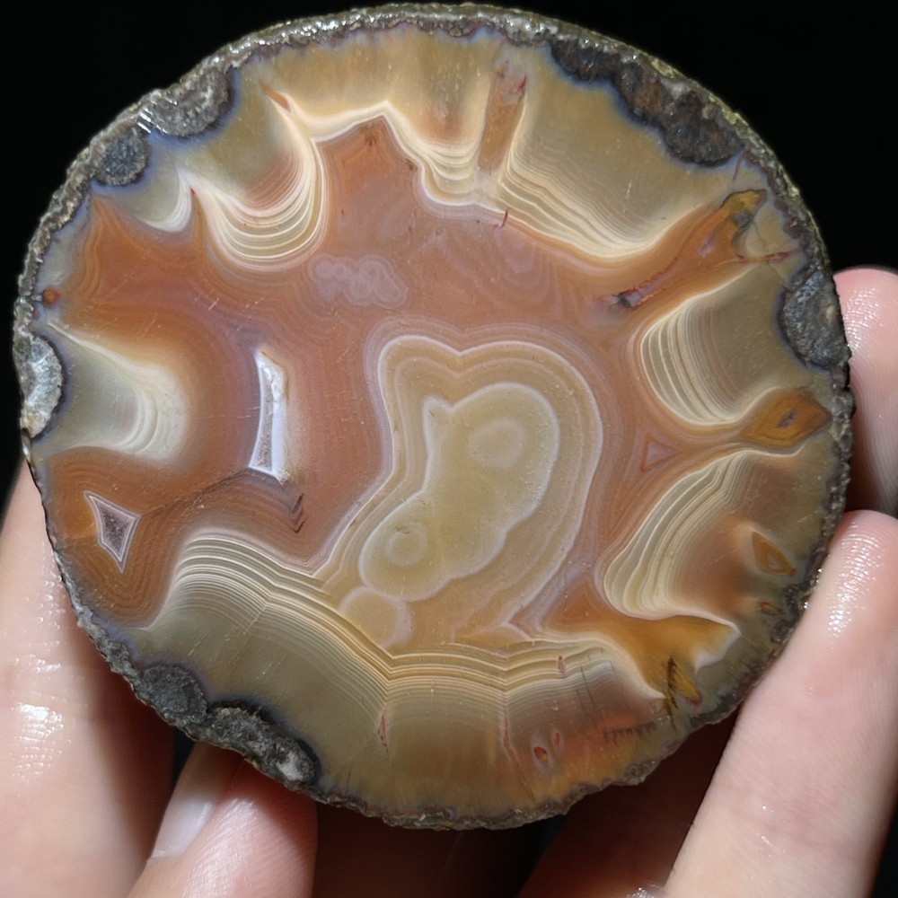 Unique Rough Agate crystal geode Achat Nodule Chinese Agate Xuanhua 140g A045