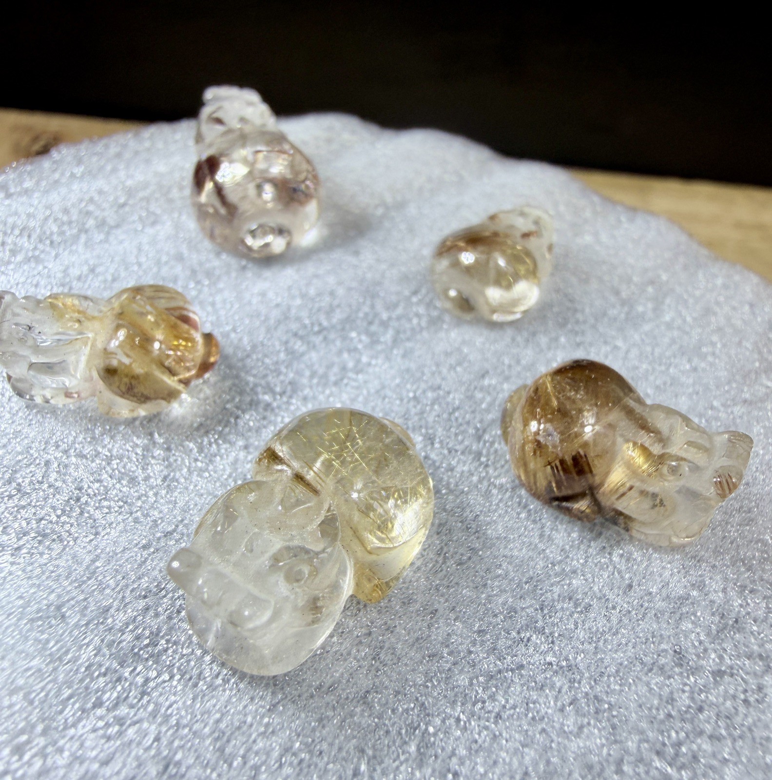 Crystal Golden Rutile Quartz Tiny Pixiu Carving Chinese Feng shui collect Mini
