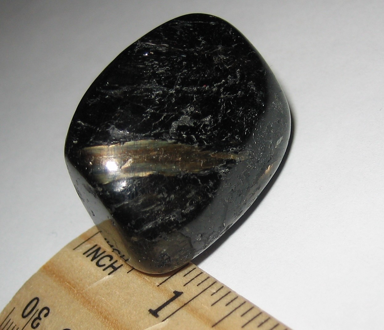 1.3″ RARE TUMBLED POLISHED AUTHENTIC NUUMMITE STONE FROM GREENLAND 32.6grams *13