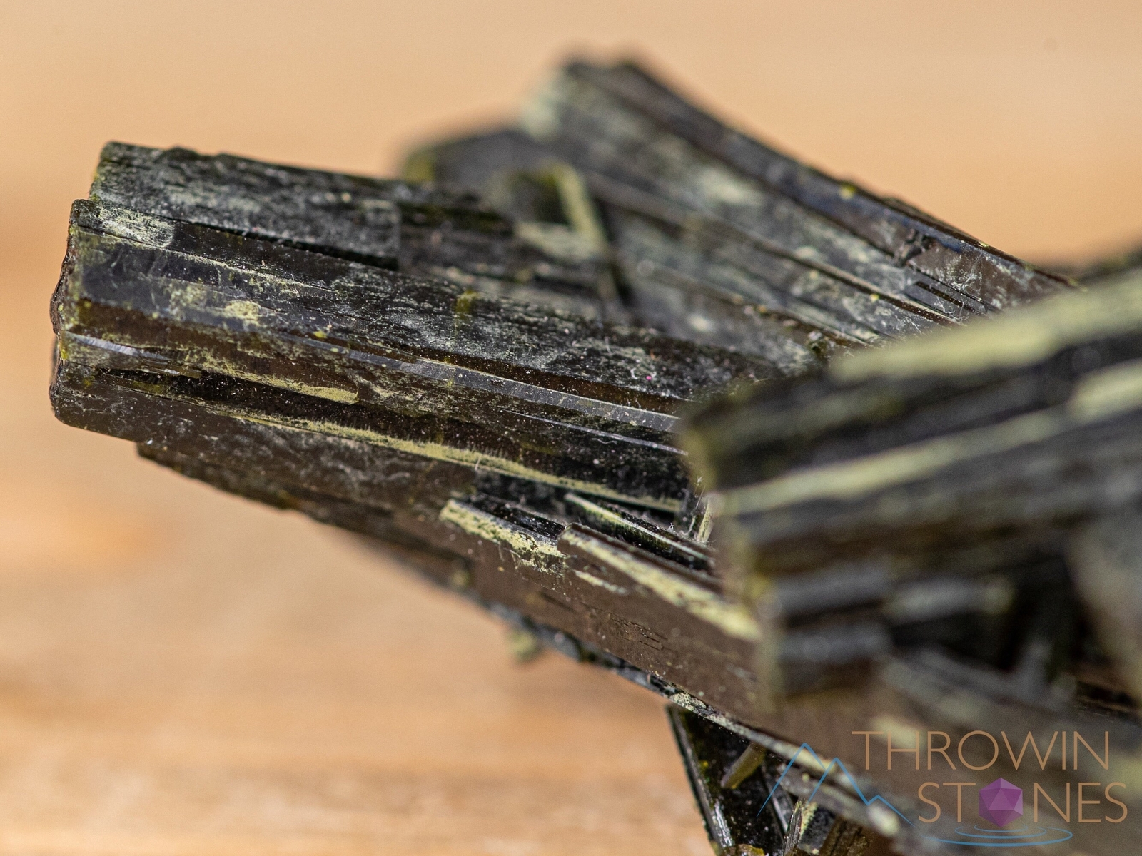 EPIDOTE Raw Crystal Cluster – Housewarming Gift, Home Decor, Raw Stones, 40741