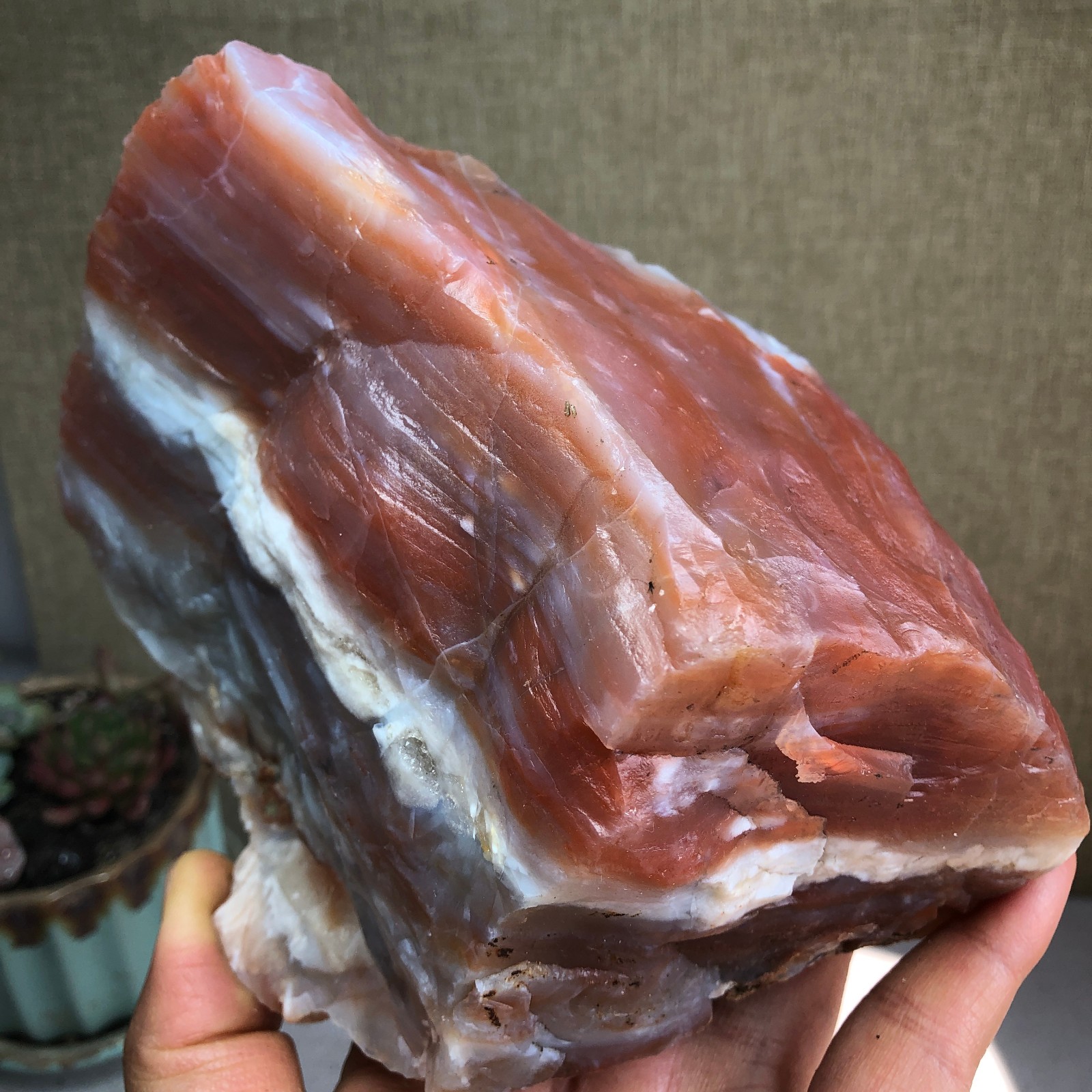 120mm Natural agate stone uncut block original Crystal specimens 1.6kg A3636