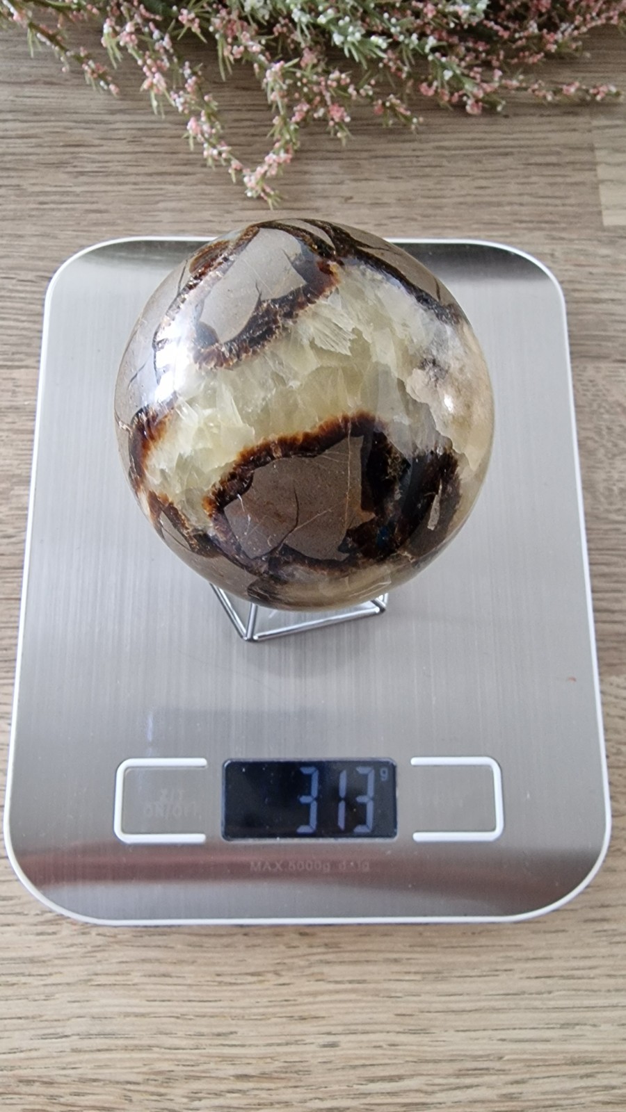 Septarian Dragon Crystal Sphere With UV Reaction 60mm 313g Free Stand
