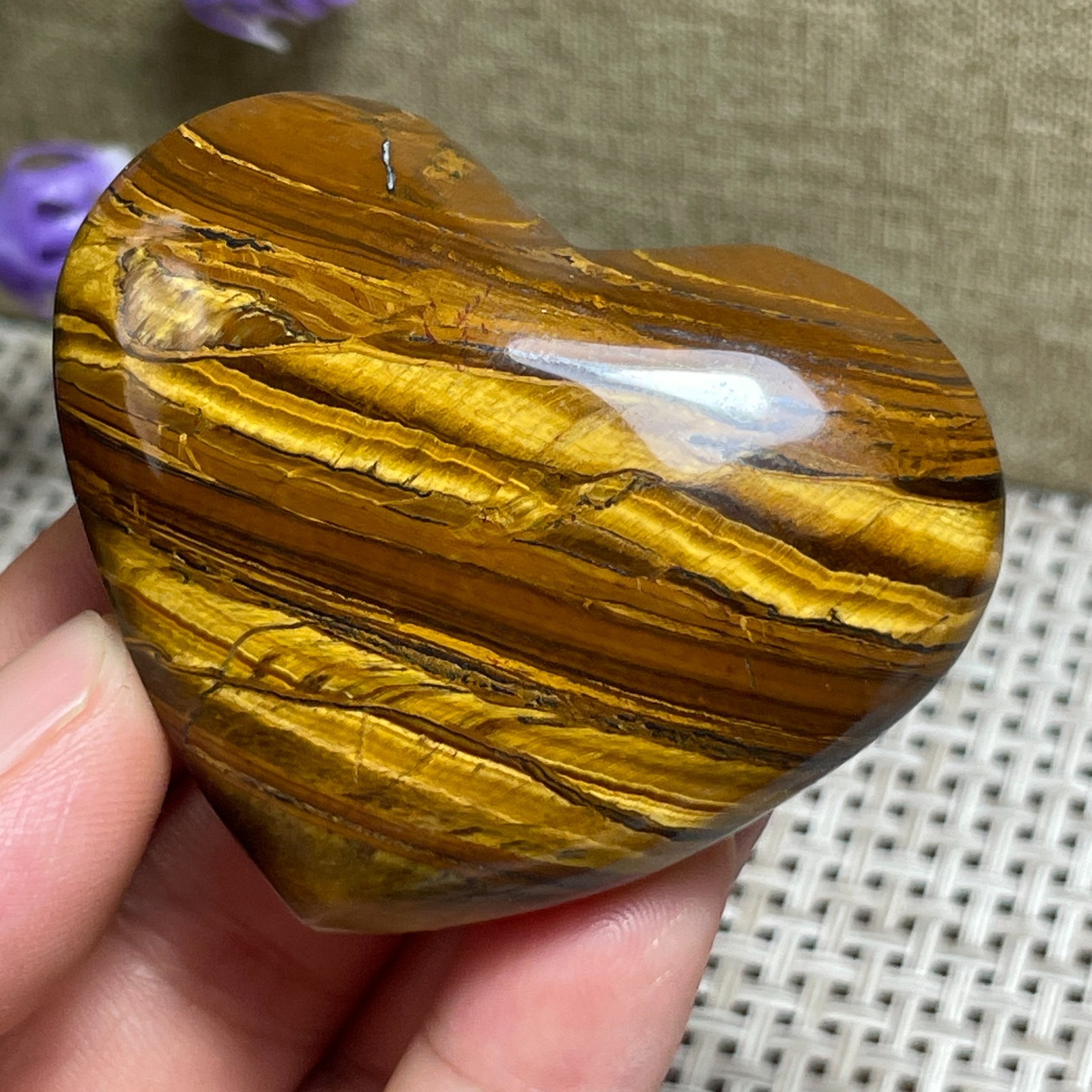 Natural Tiger’s Eye stone carved Heart Crystal healing Mineral Specimen 87g CL3