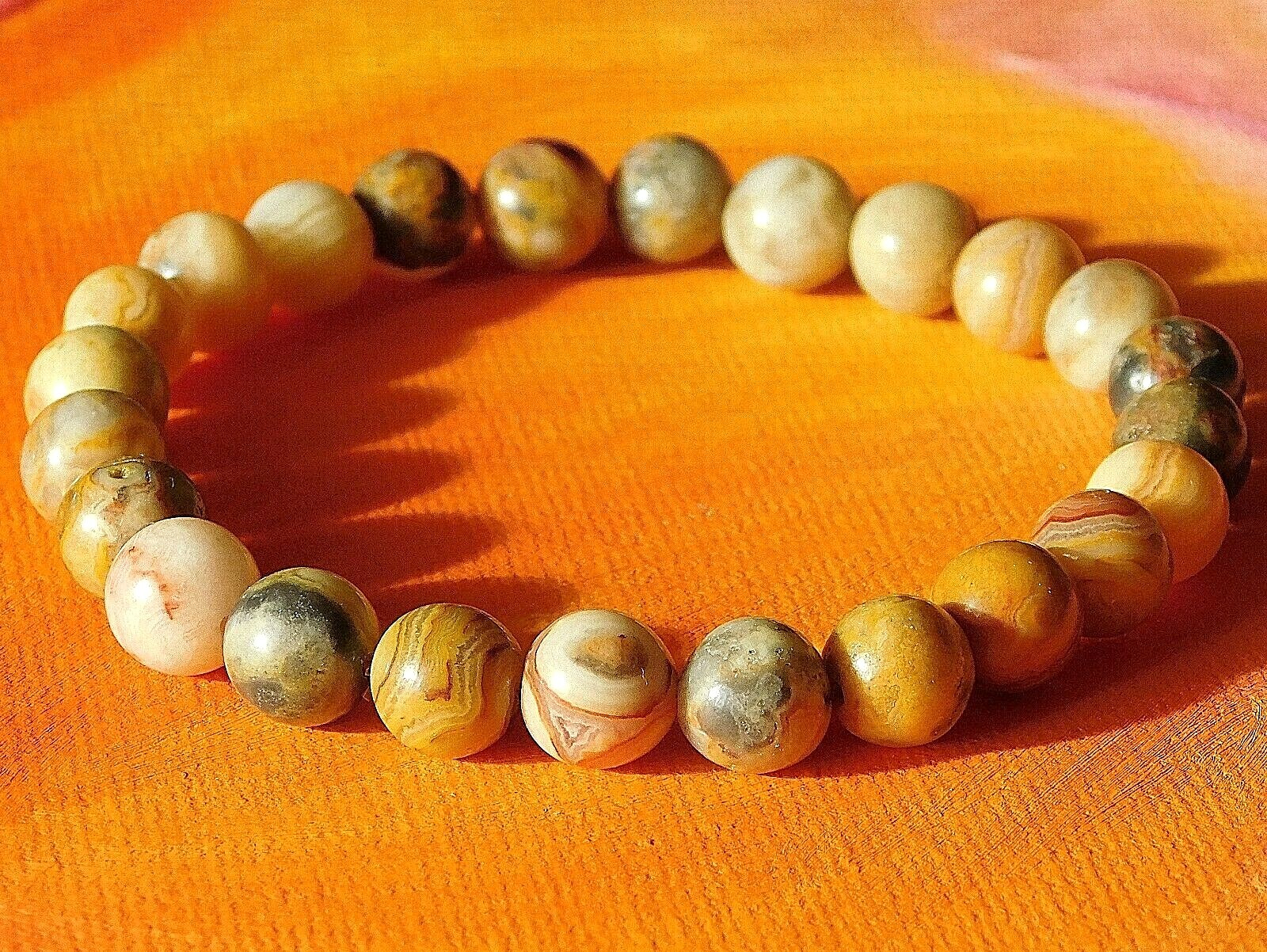 Mens / Ladies Handmade 8mm Gemstone Beaded Bracelet – Natural Crazy Agate.