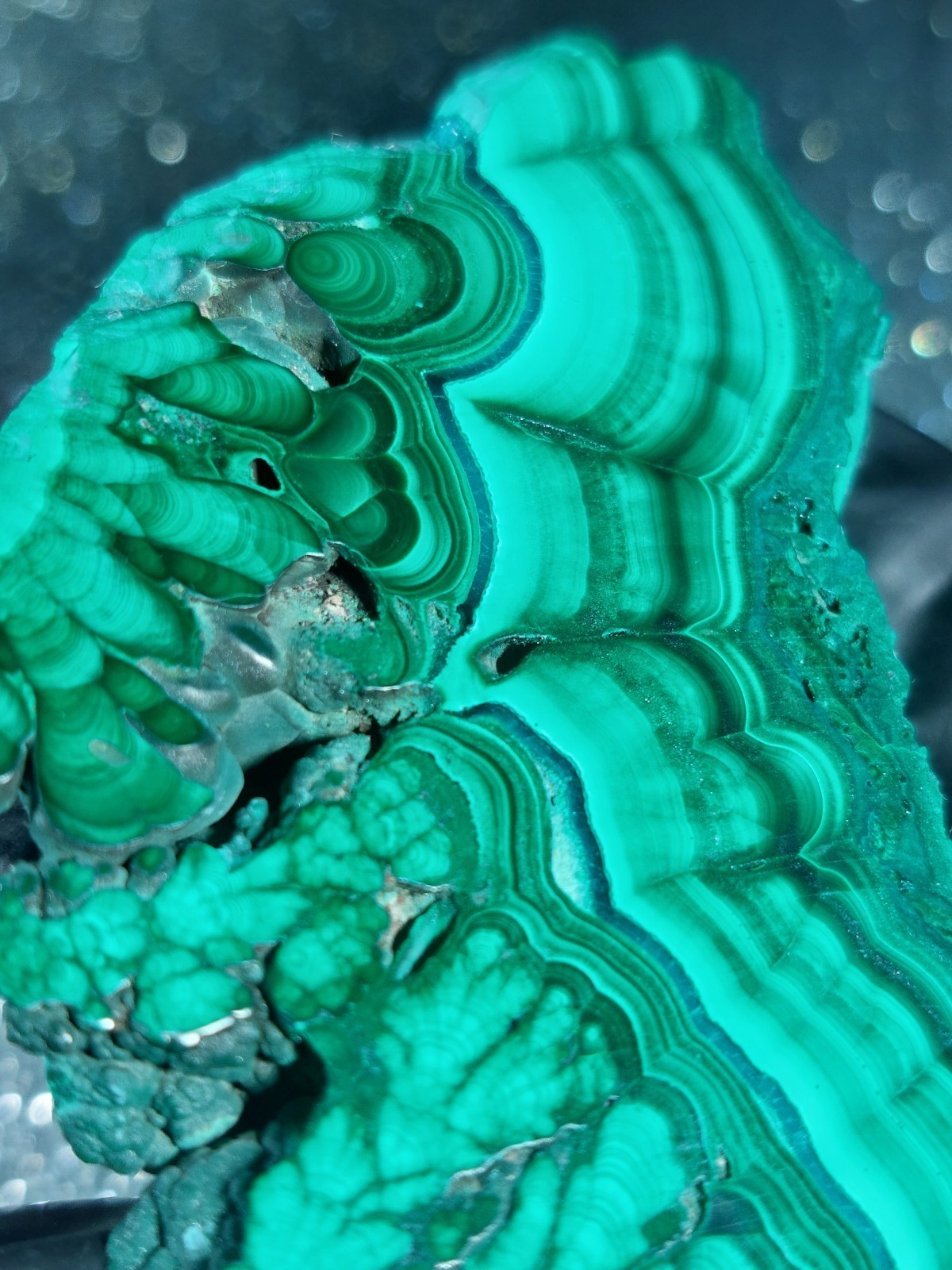 Stunning Malachite & Azurite Slab 142.5g 10.8cm w/ Stand – Gorgeous Banding