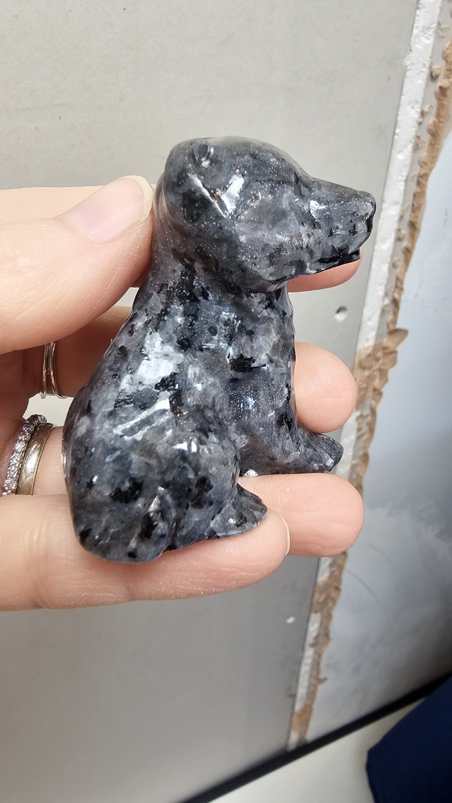 Larvikite dog crystal Carving 82g 5.3cm labradorite