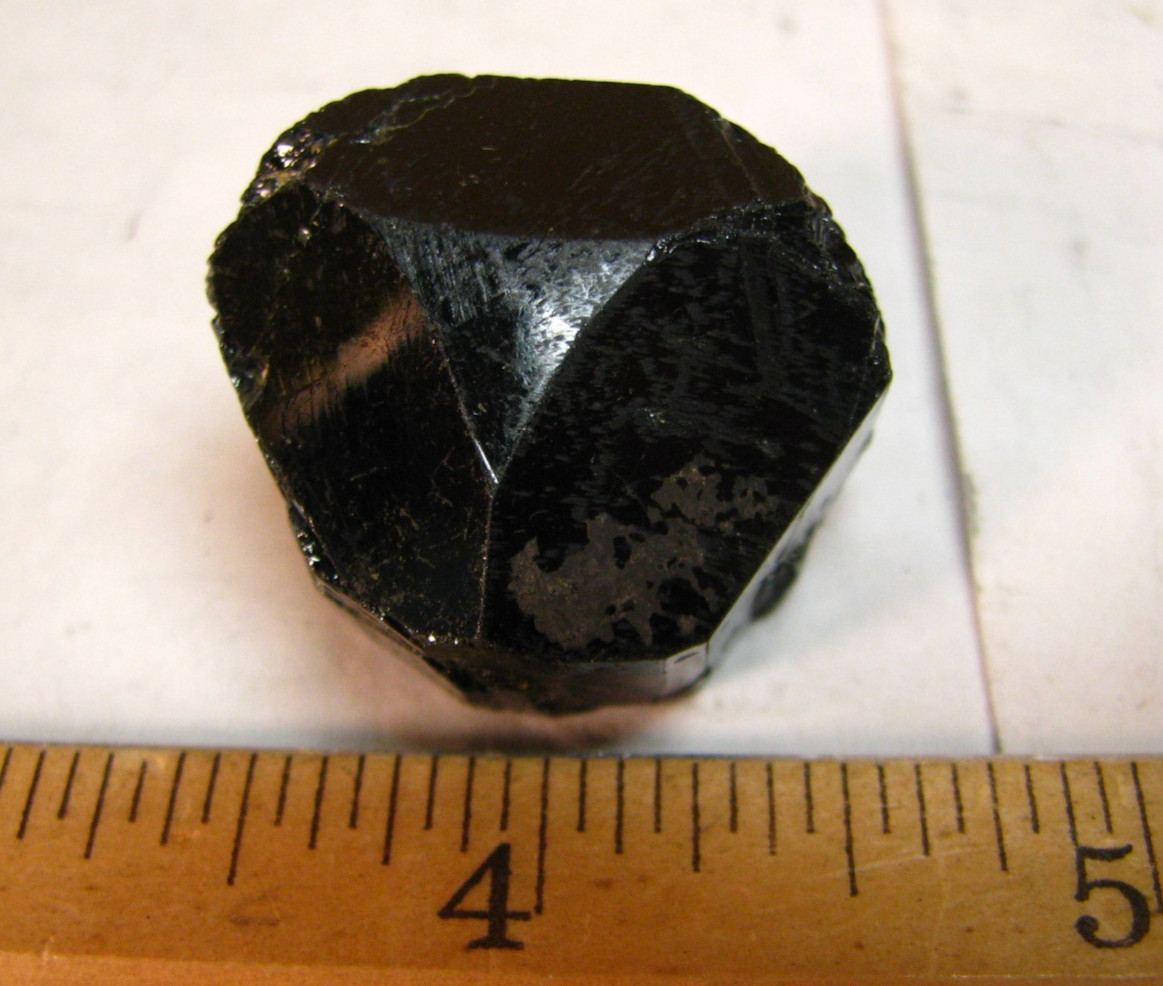 32g 1.1inch TERMINATED BLACK TOURMALINE CRYSTAL MINIATURE BRAZIL #212