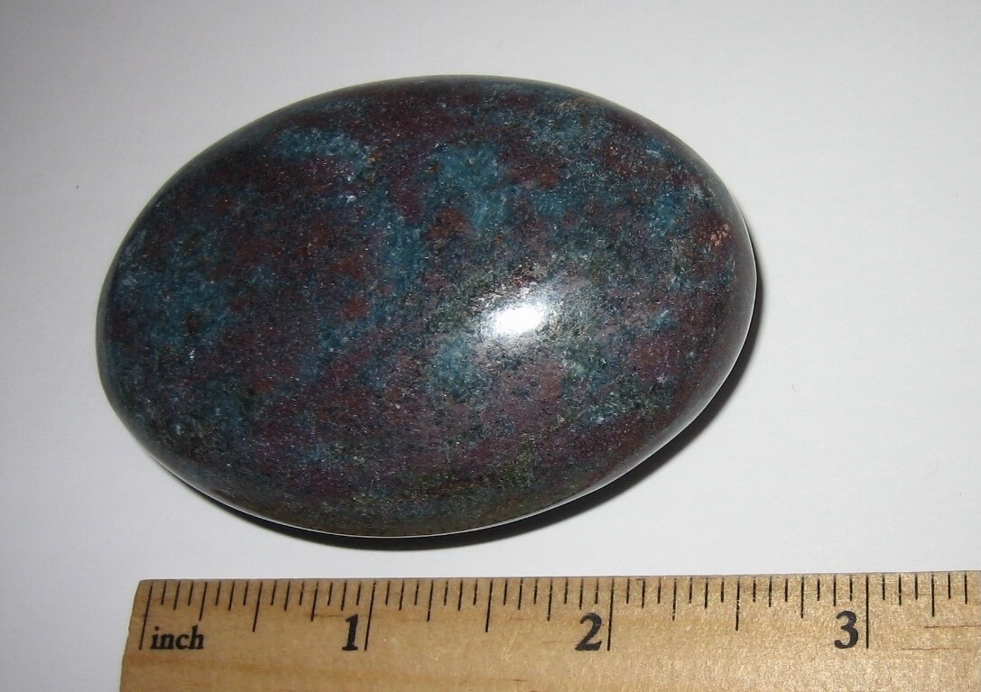 2.8″ (70mm) POLISHED NATURAL RUBY & KYANITE CRYSTAL PALM STONE INDIA 186grams *1