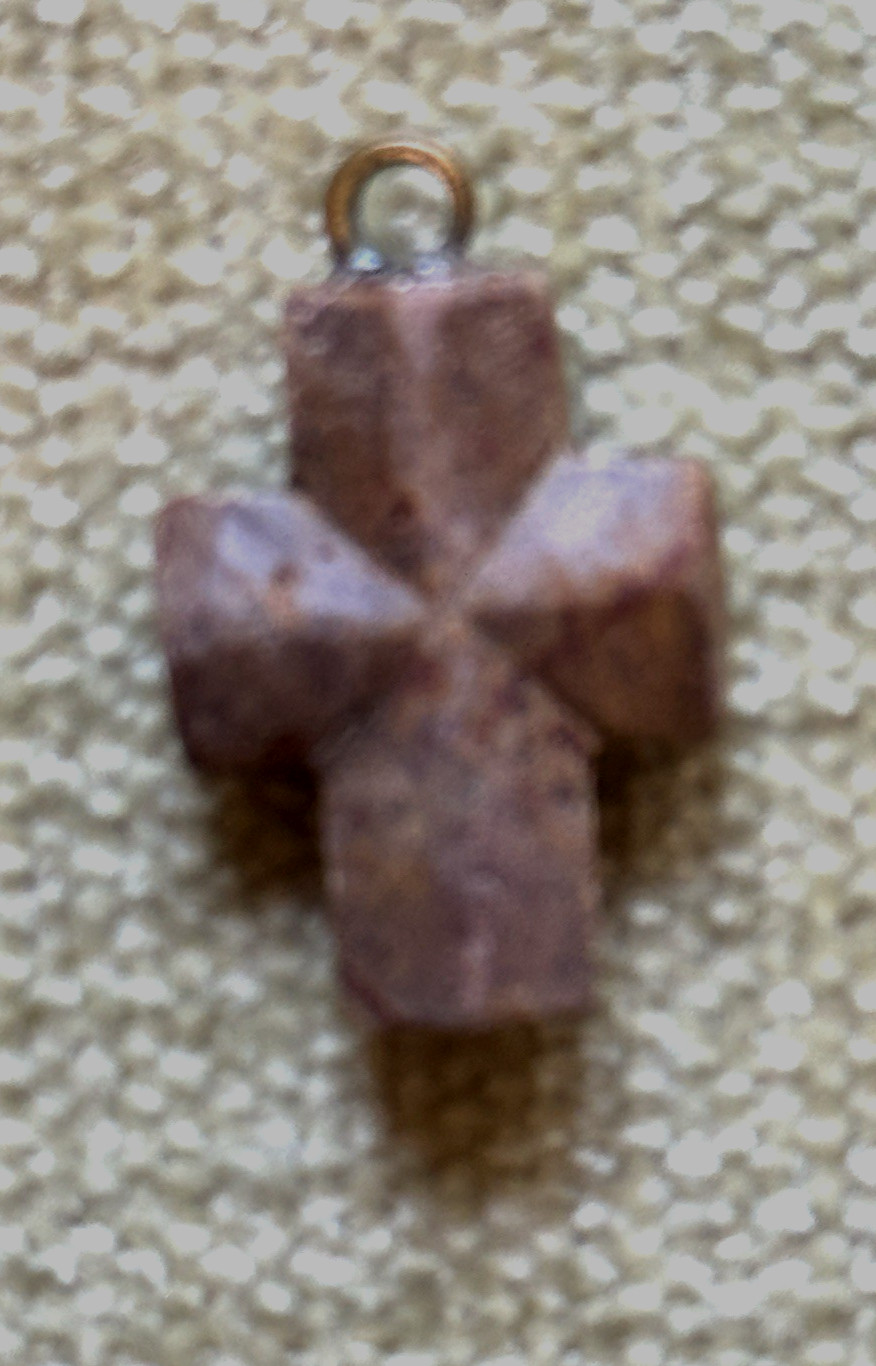 VTG~STAUROLITE STONE CROSS W/RING TOP~READY TO WEAR~7/8 H X5/8 W X 3/16D~LOVELY!