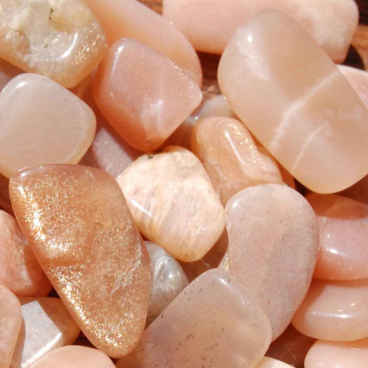 15-20pcs Golden Confetti Sunstone Moonstone Crystal Tumbled Stones, XS Golden Su
