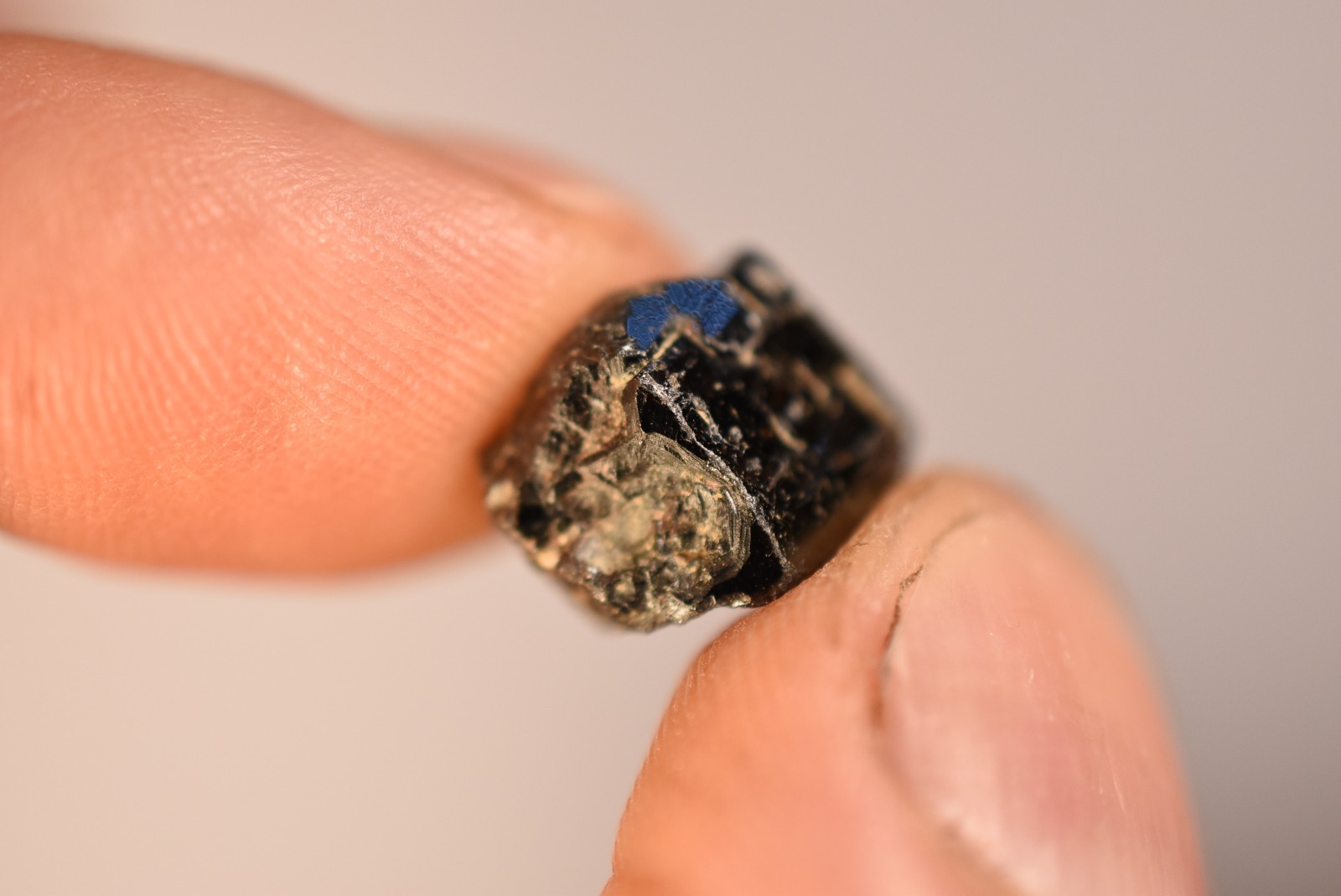 *AUSTRALIAN* CASSITERITE Crystal 1.6cm 6.5g Natural Tin Specimen, Elsmore NSW