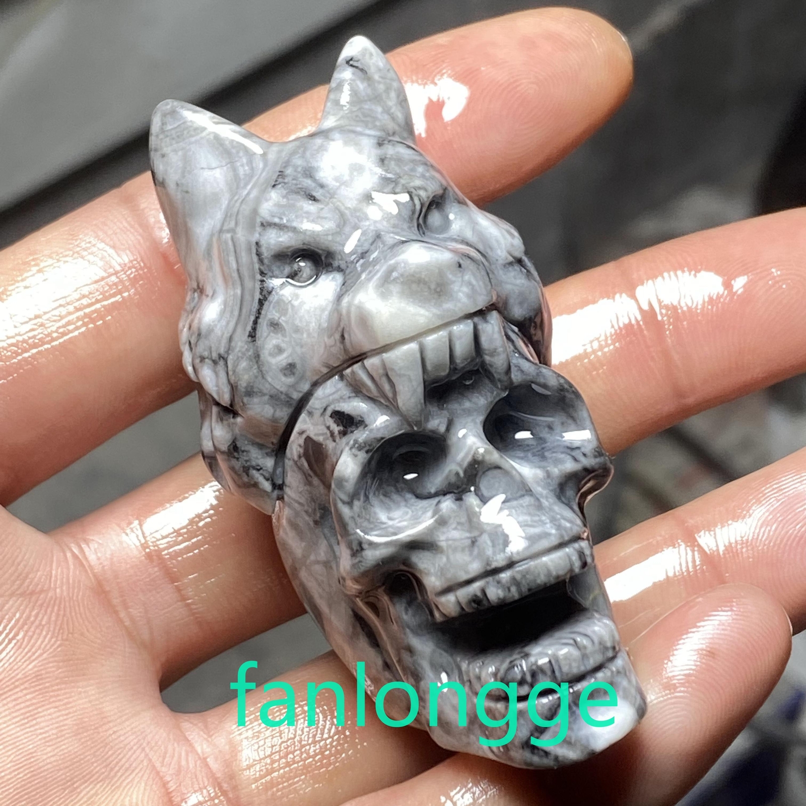 2.3 “Natural Black network Quartz Hand Carved wolf head Skull Crystal Gift 1pcs