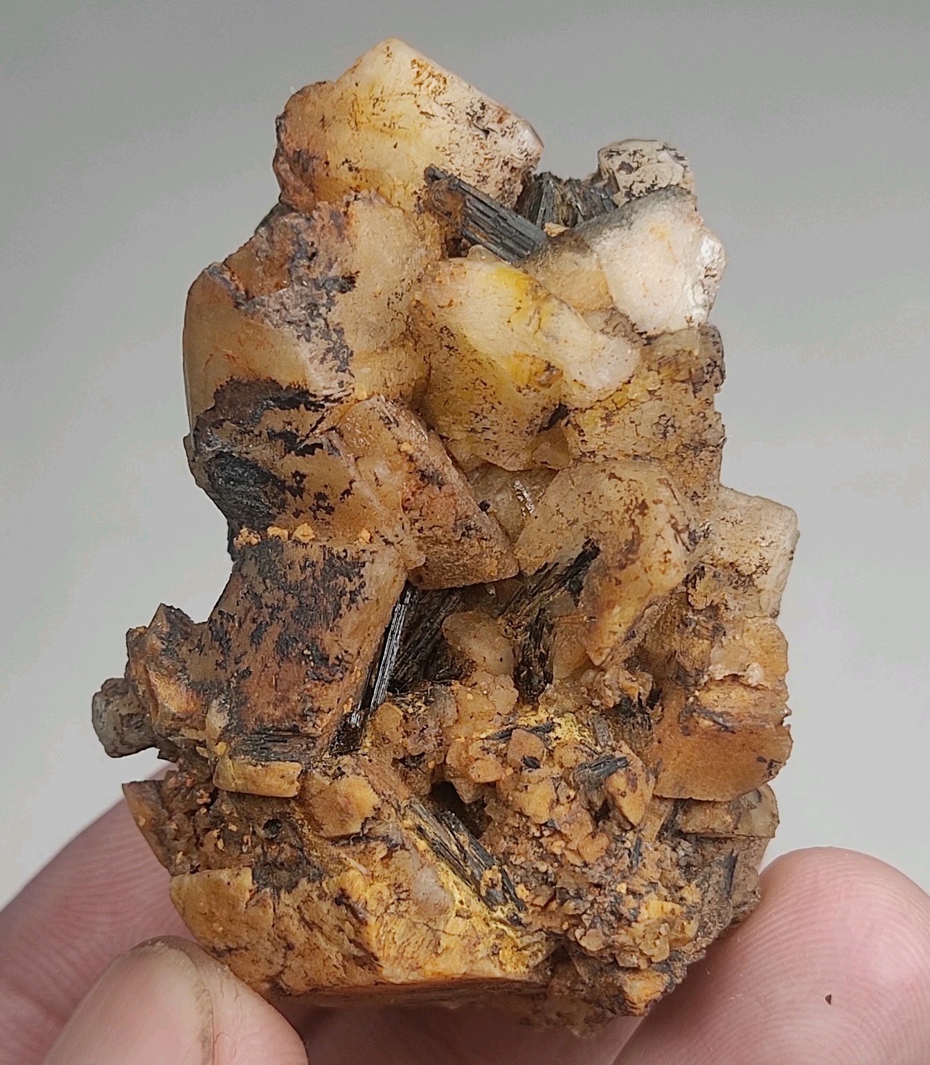 60 gm Aesthetic Specimen Of Calcite Cluster With Some Aegirine Needles Combined.