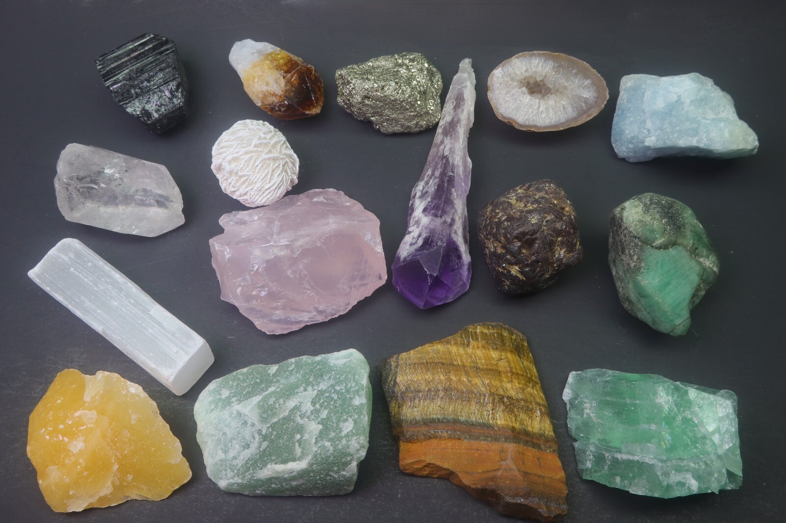 Gemstone Collection Starter Set 16 Piece Mixed Gems Crystals Mineral Specimens