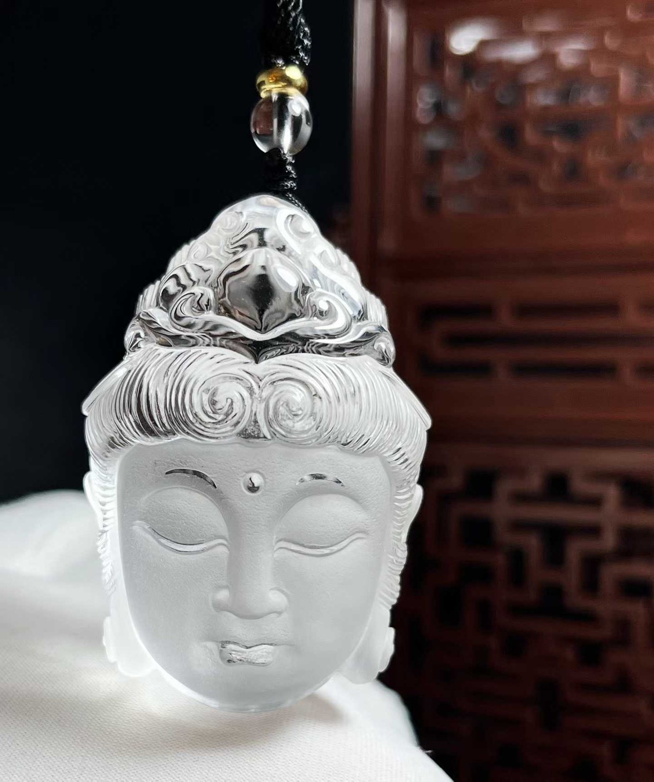 46g Top Natural Clear Quartz Carved Crystal Buddha Pendant Energy Reiki Gift