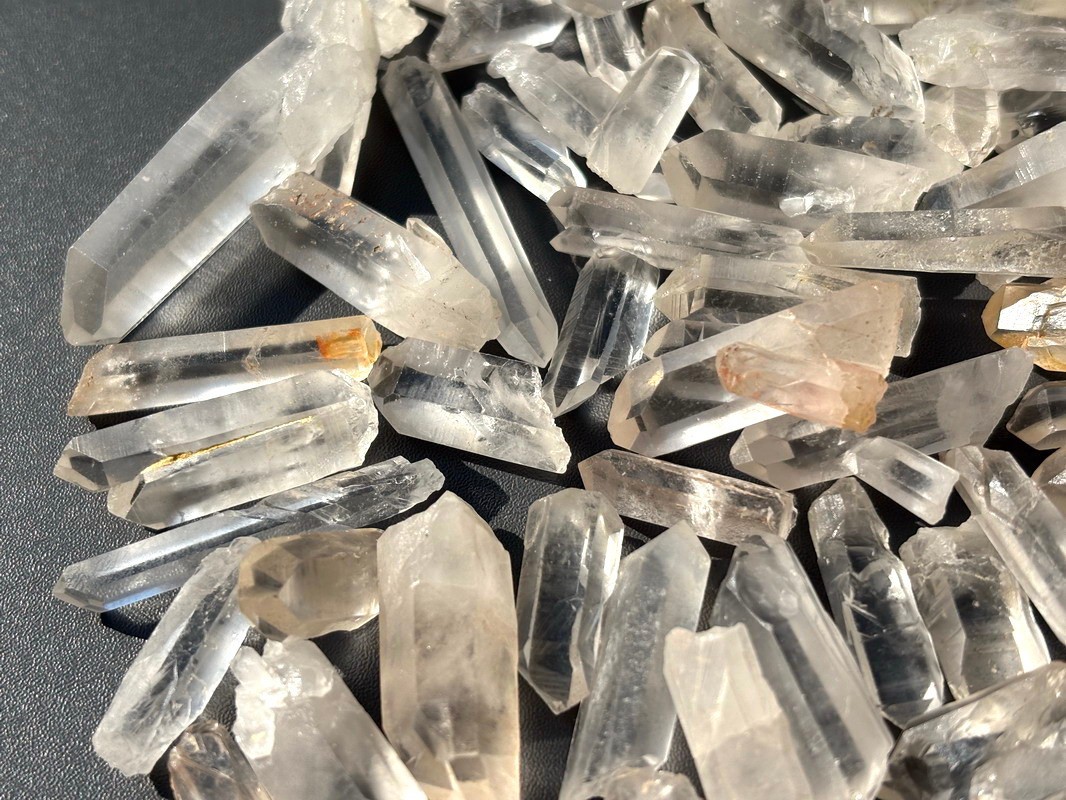 30 pcs Lemurian Fine Clear Quartz Crystal Points Rough Specimen Gems