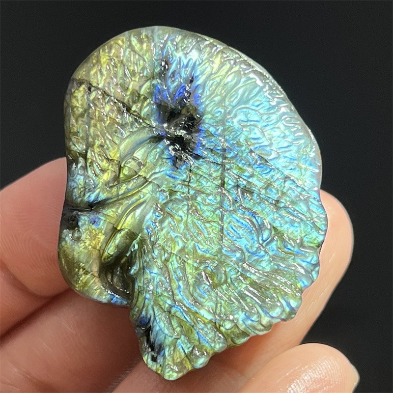 Top Natural colorful labradorite eagle skull quartz crystal skull Random 1pc