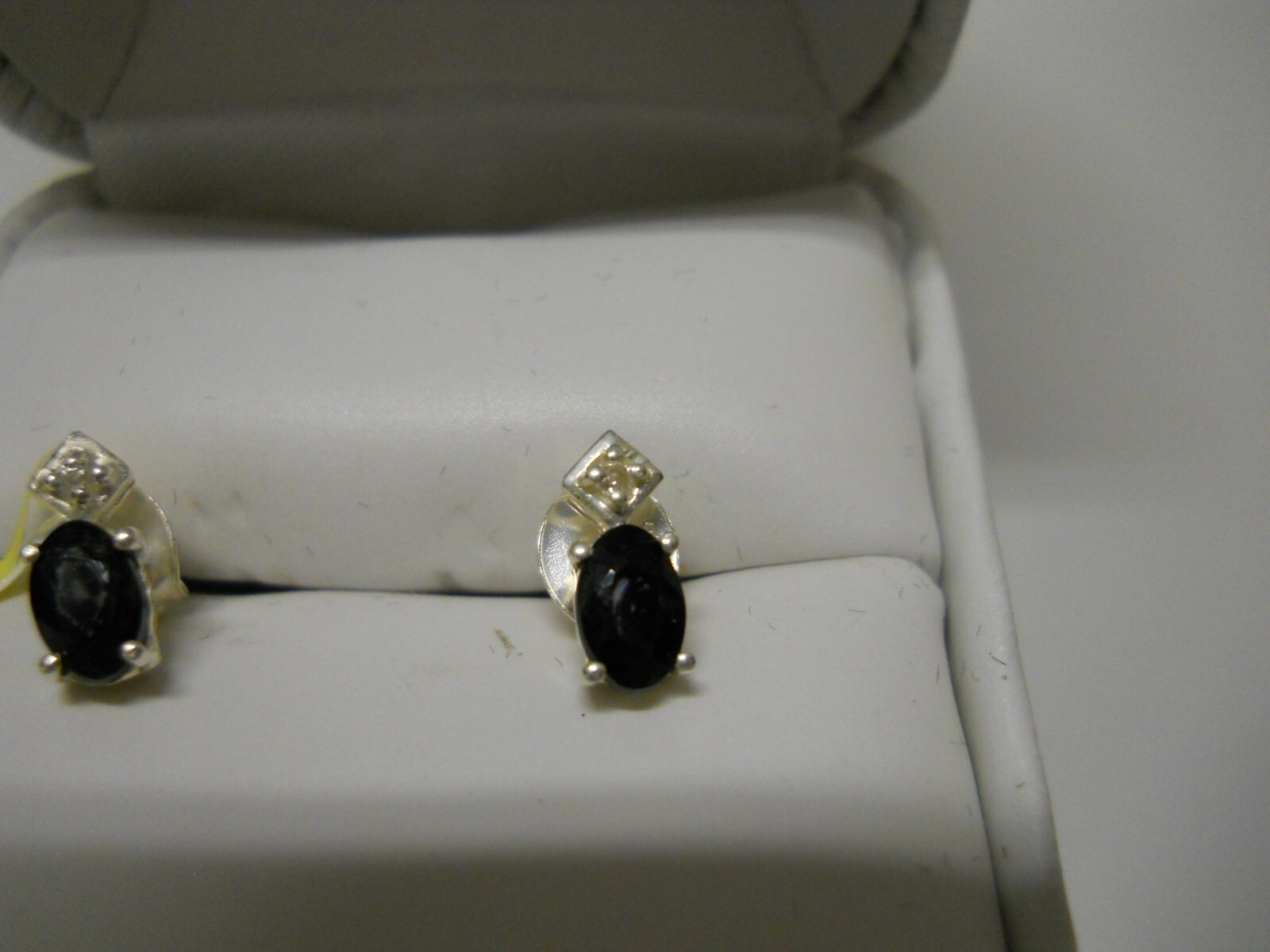 Sterling Silver Black Onyx & Cubic Zirconia Stud Earrings Gemstone Jewelry #743