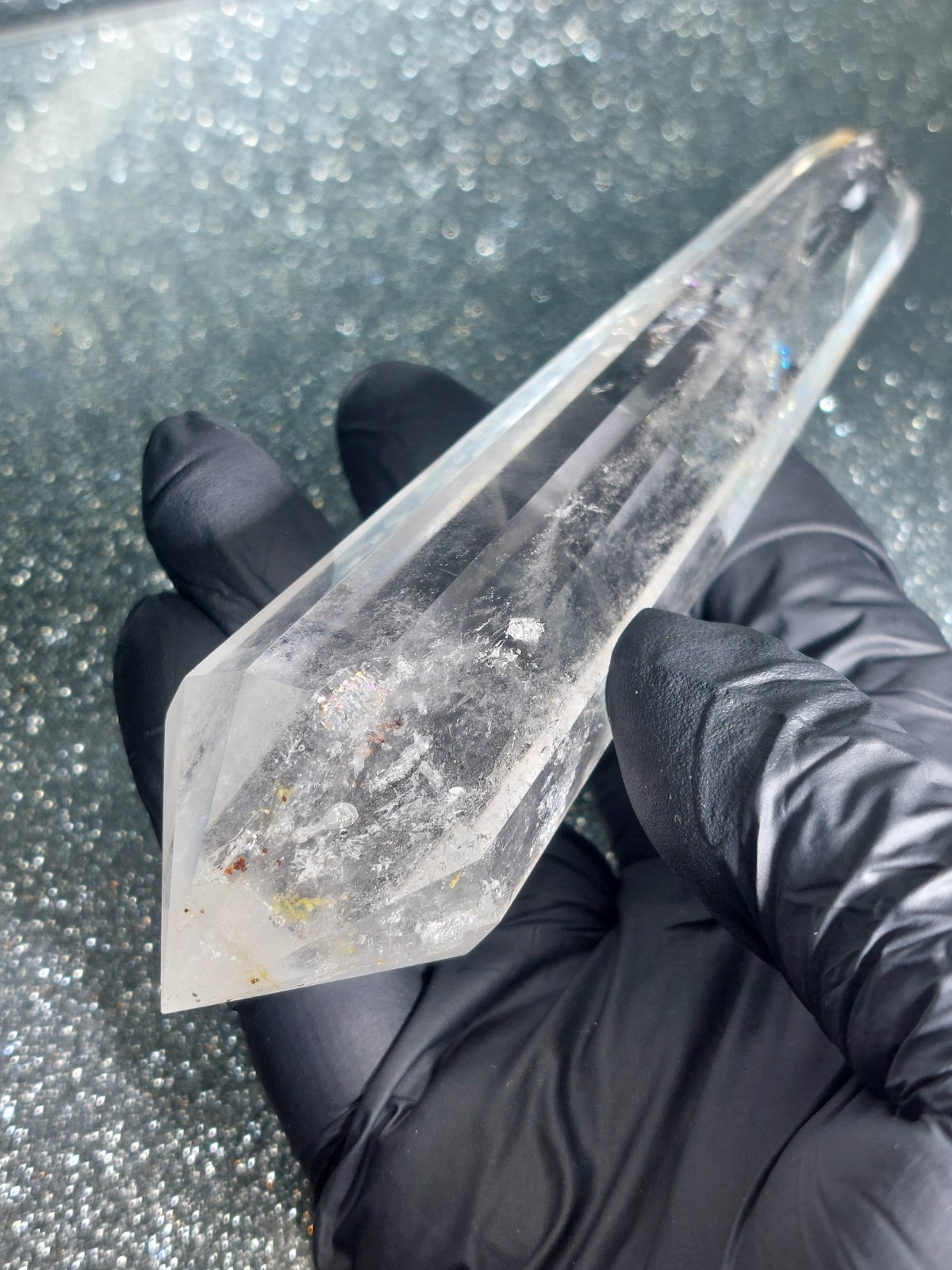 Clear Quartz 12-Sided Vogel Wand 164.9g 14.9cm w/ Rainbow Master Healer