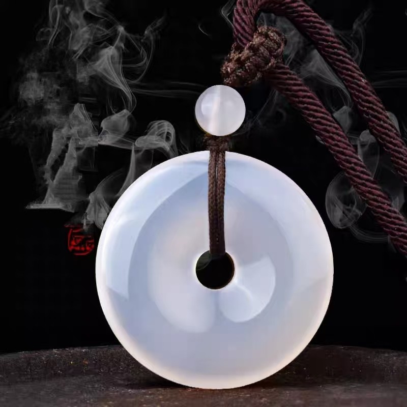 Natura White Quartz Agate Gemstone Heaing Stone Best Pendant AAAAA