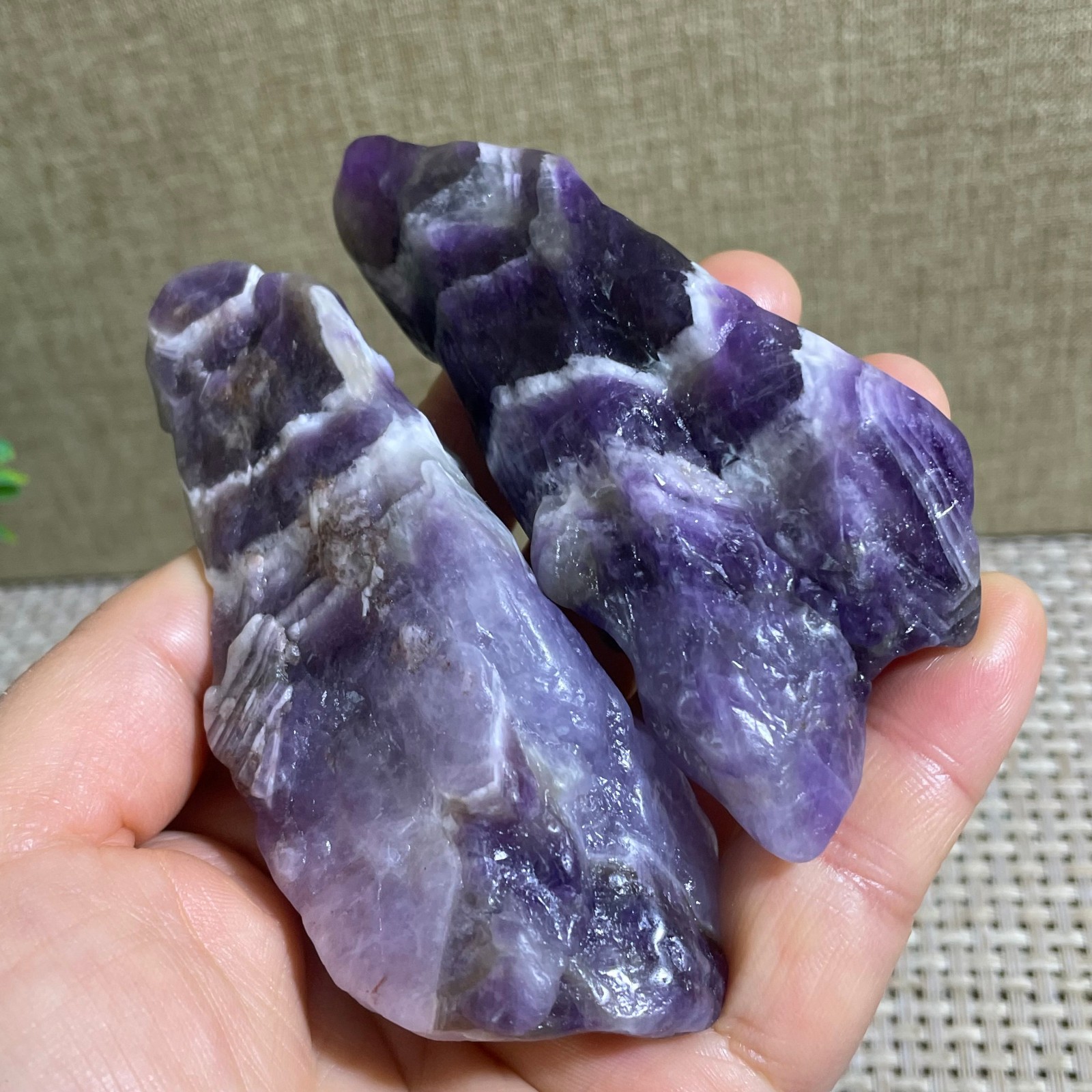 2pcs 189g Natural Dreamy Amethyst Crushed stone crystal Energy Mineral Specimen