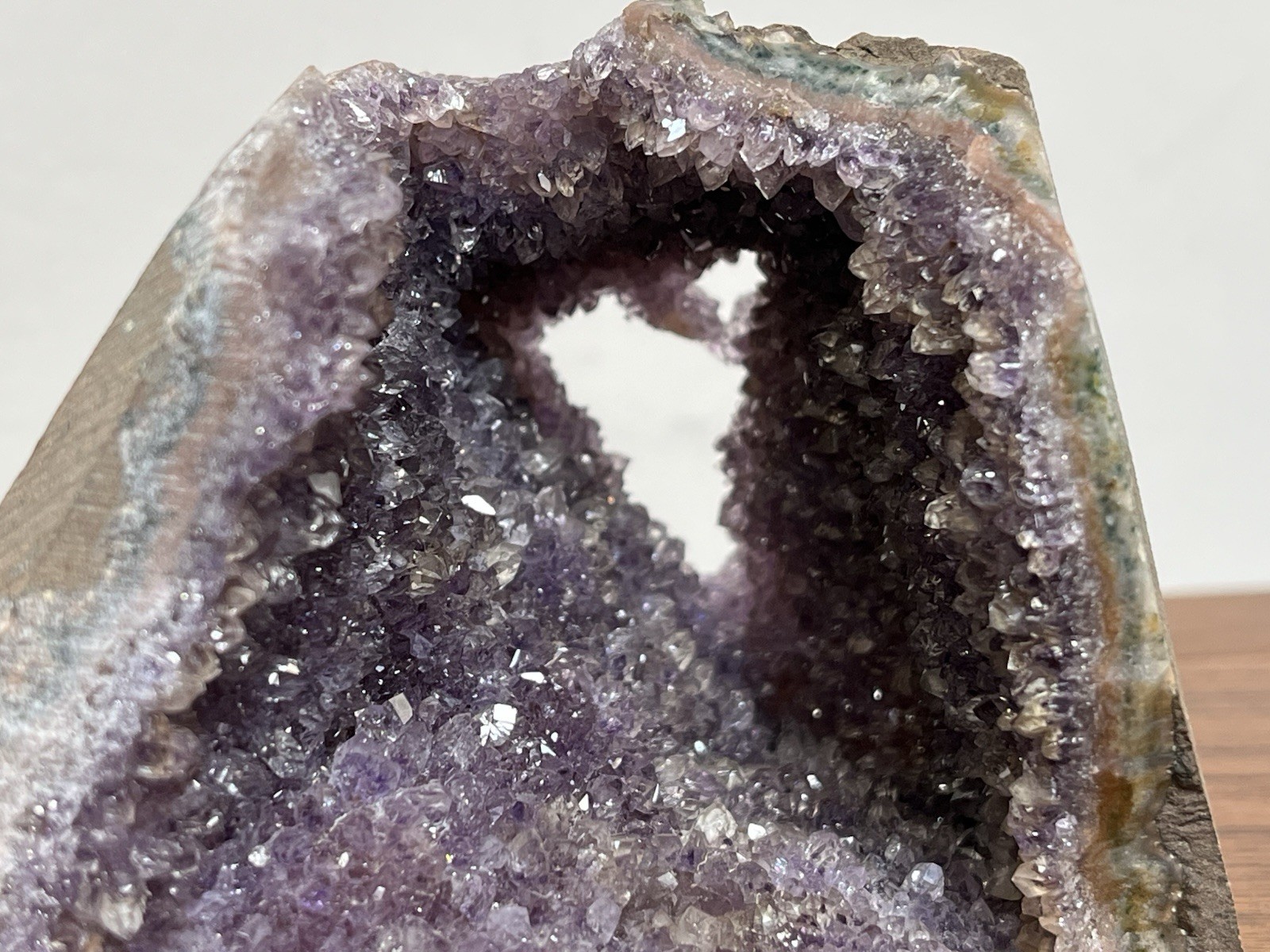 Natural Amethyst Cluster Quartz Crystal Druzy Geode Stone Reiki Healing Desk